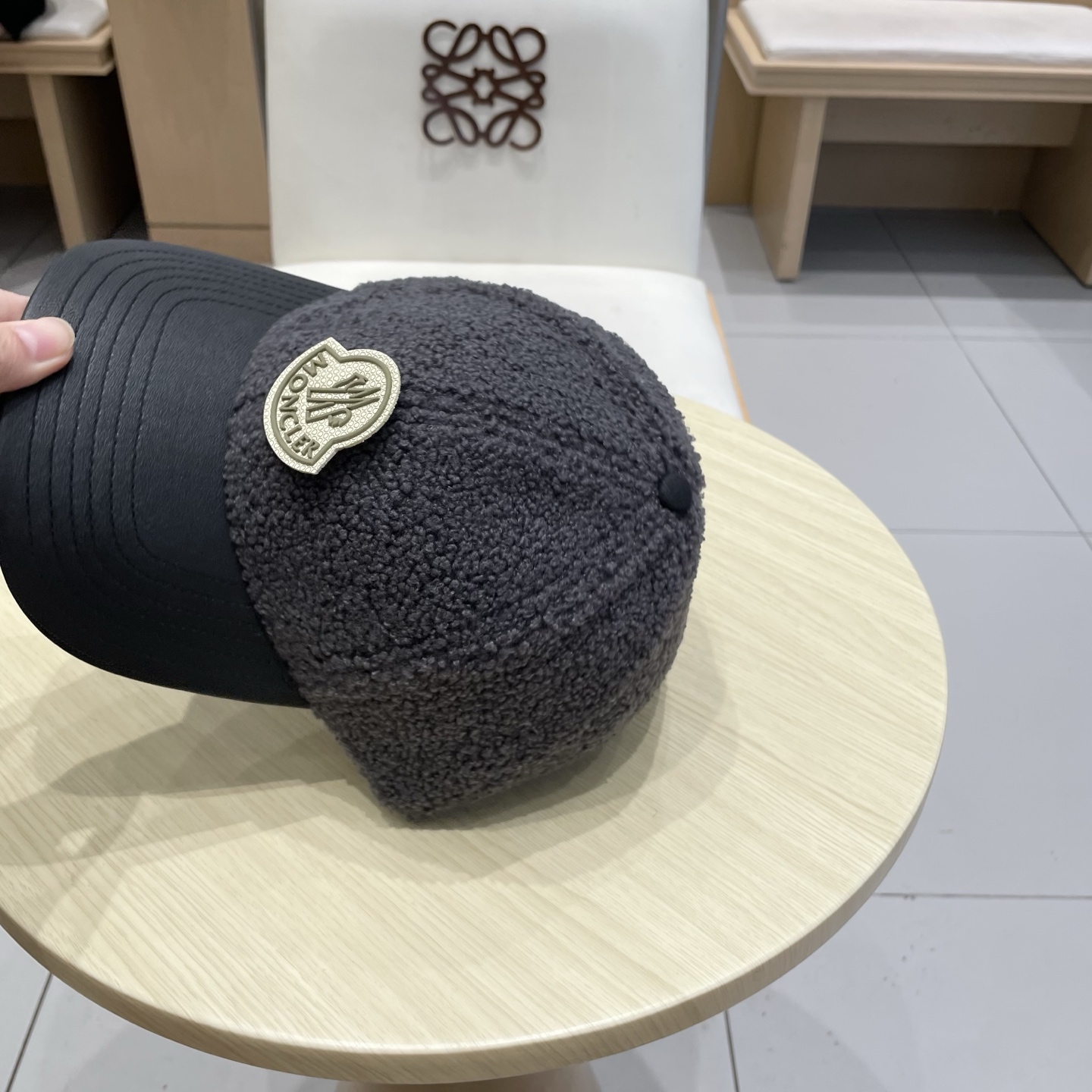 蒙口Moncler盟可睐秋冬羊羔毛棒球帽定制版美拉德色系！​