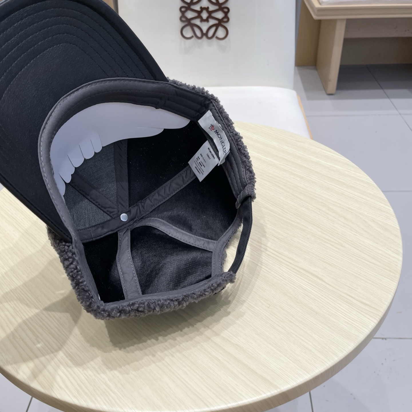 蒙口Moncler盟可睐秋冬羊羔毛棒球帽定制版美拉德色系！​