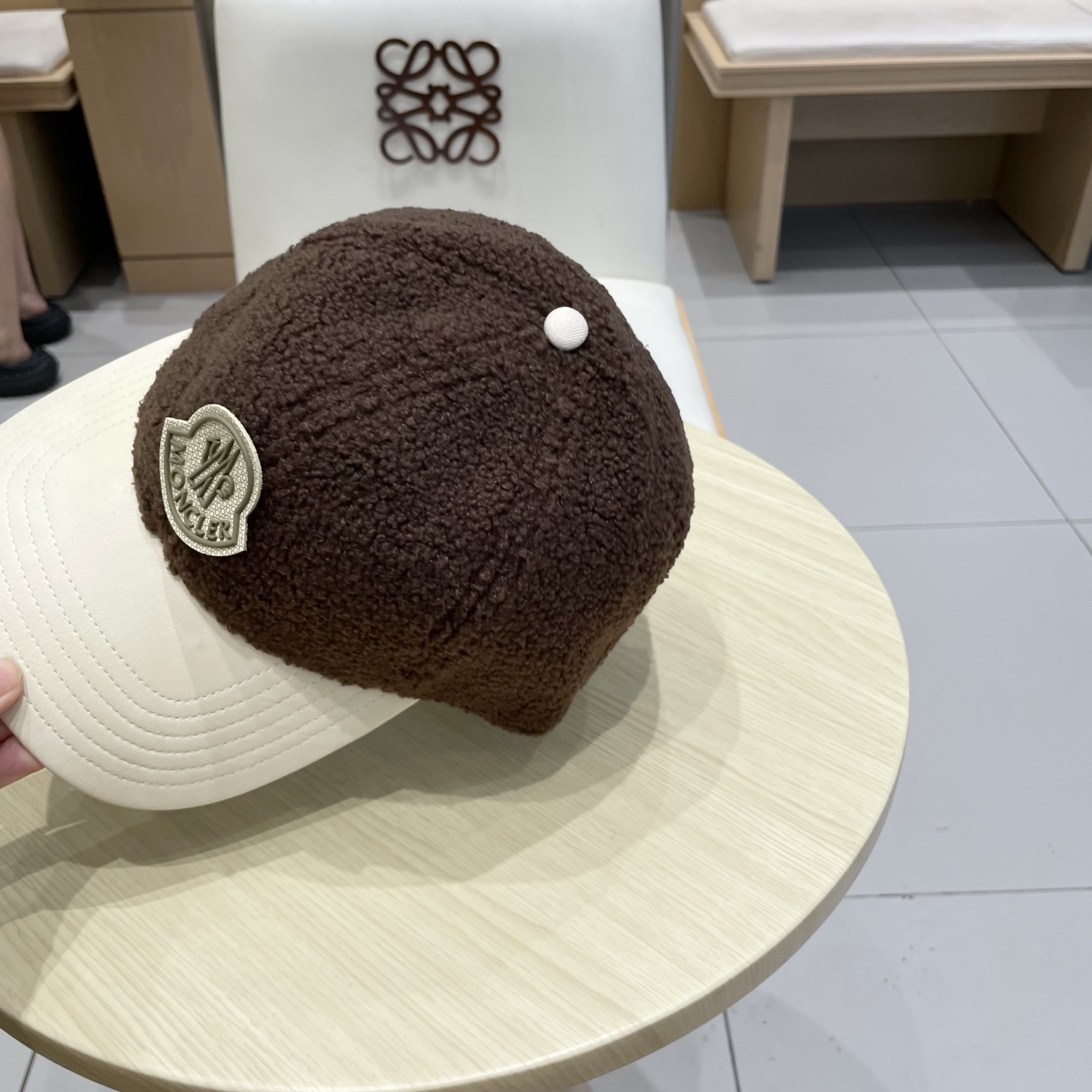 蒙口Moncler盟可睐秋冬羊羔毛棒球帽定制版美拉德色系！​