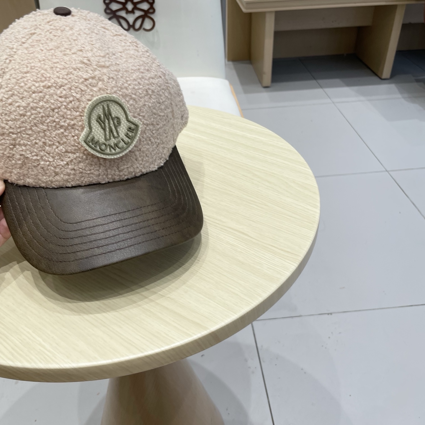 蒙口Moncler盟可睐秋冬羊羔毛棒球帽定制版美拉德色系！​