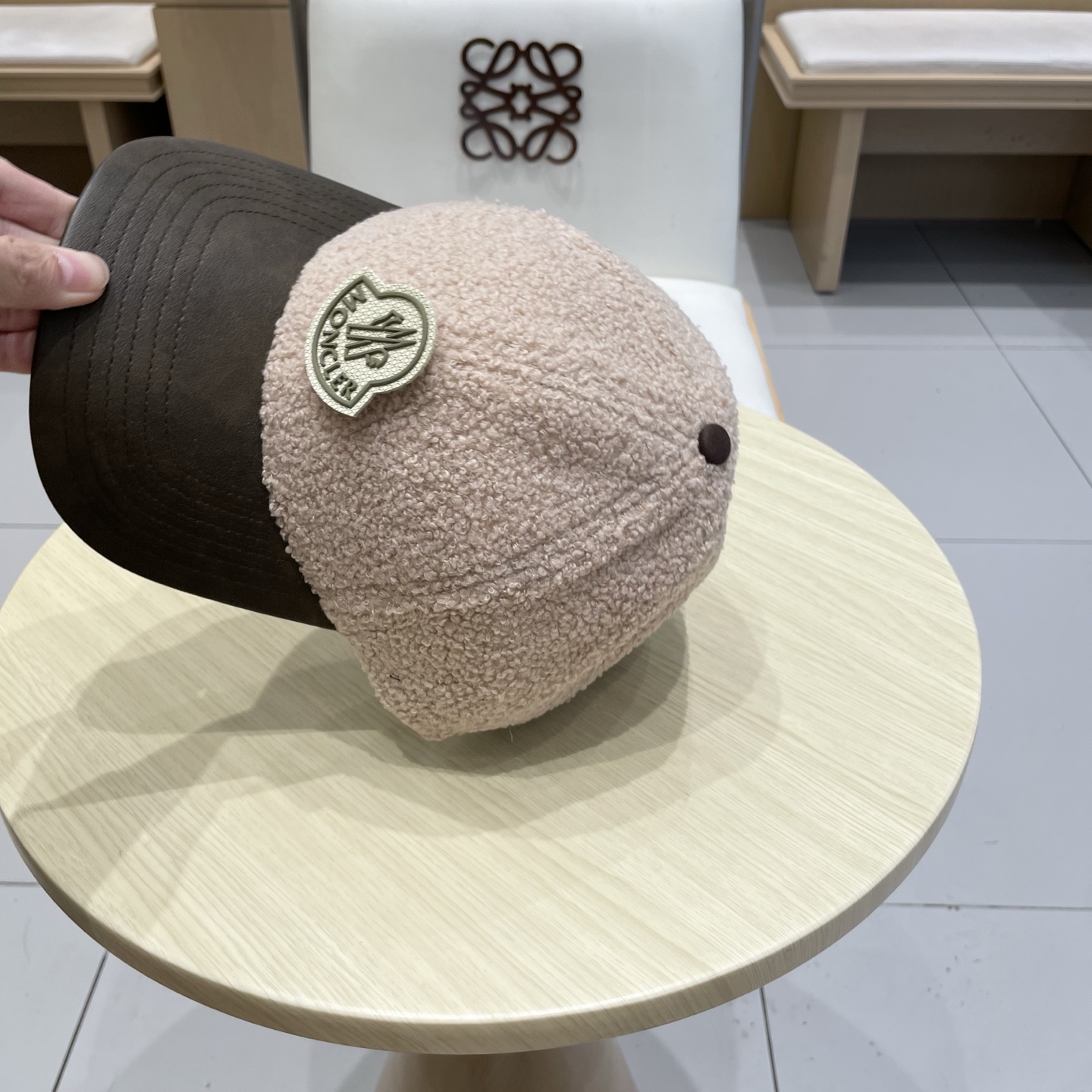 蒙口Moncler盟可睐秋冬羊羔毛棒球帽定制版美拉德色系！​