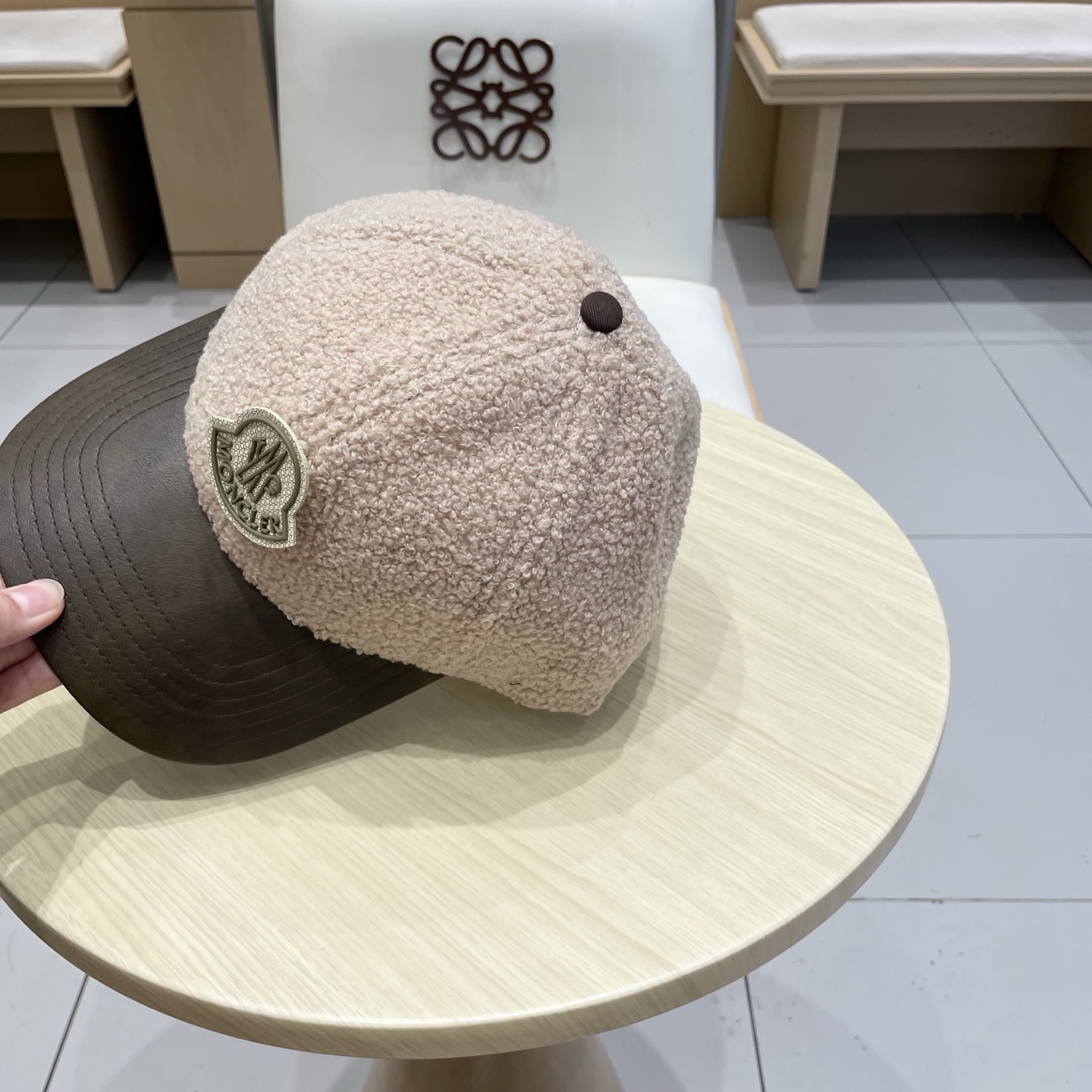 蒙口Moncler盟可睐秋冬羊羔毛棒球帽定制版美拉德色系！​