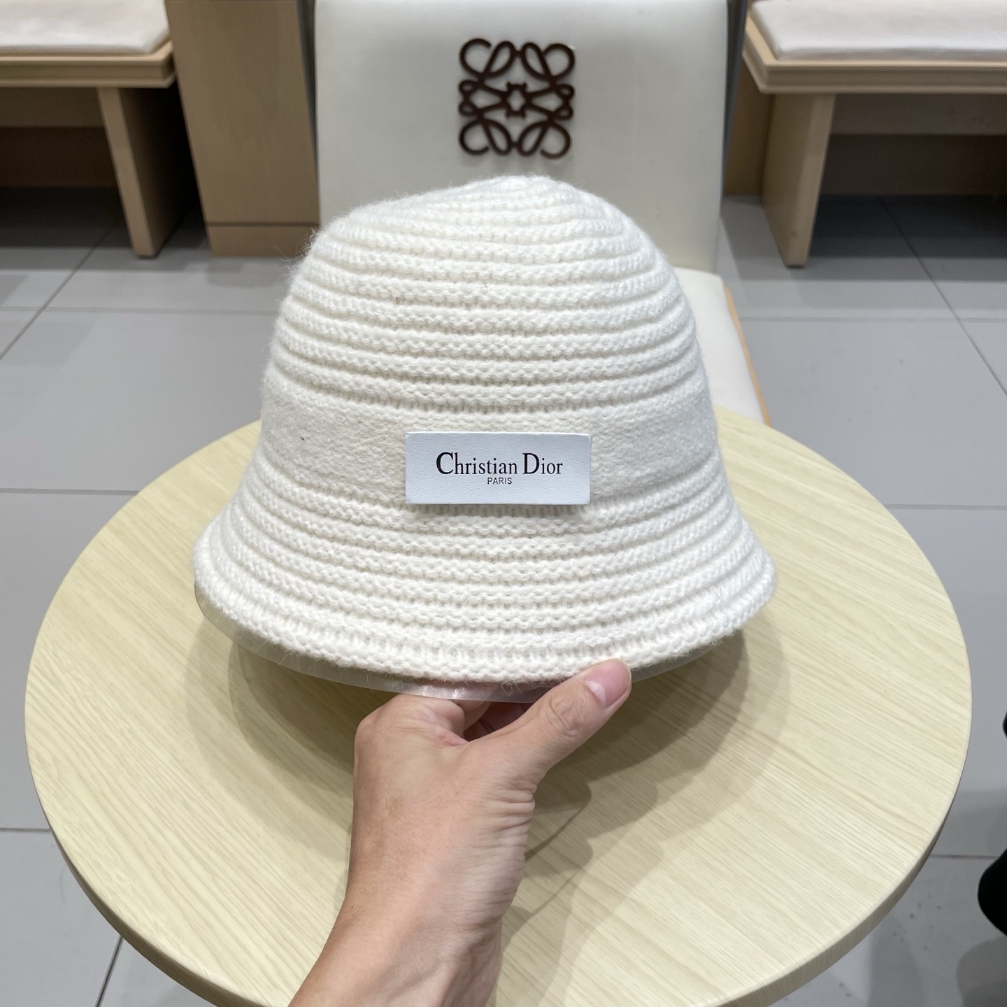 DIOR迪奥2025休闲加厚针织渔夫帽女大头围百搭秋冬防风栗子色毛线盆帽