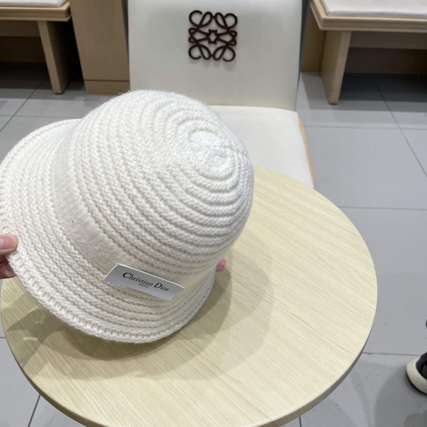 DIOR迪奥2025休闲加厚针织渔夫帽女大头围百搭秋冬防风栗子色毛线盆帽