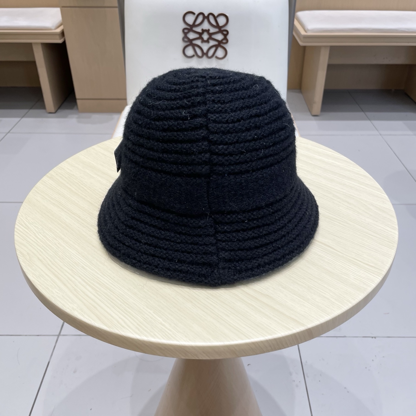 DIOR迪奥2025休闲加厚针织渔夫帽女大头围百搭秋冬防风栗子色毛线盆帽