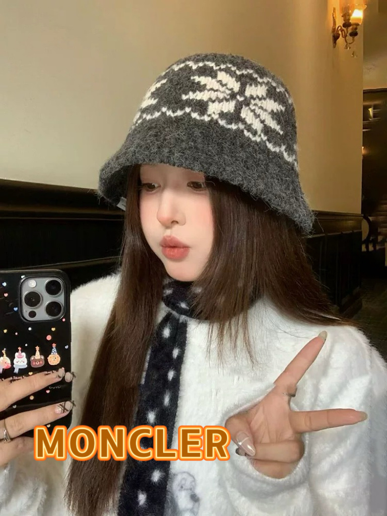 蒙口Moncler盟可睐新款菱形针织水桶帽子女秋冬羊毛混纺渔夫帽保暖护耳毛线帽女