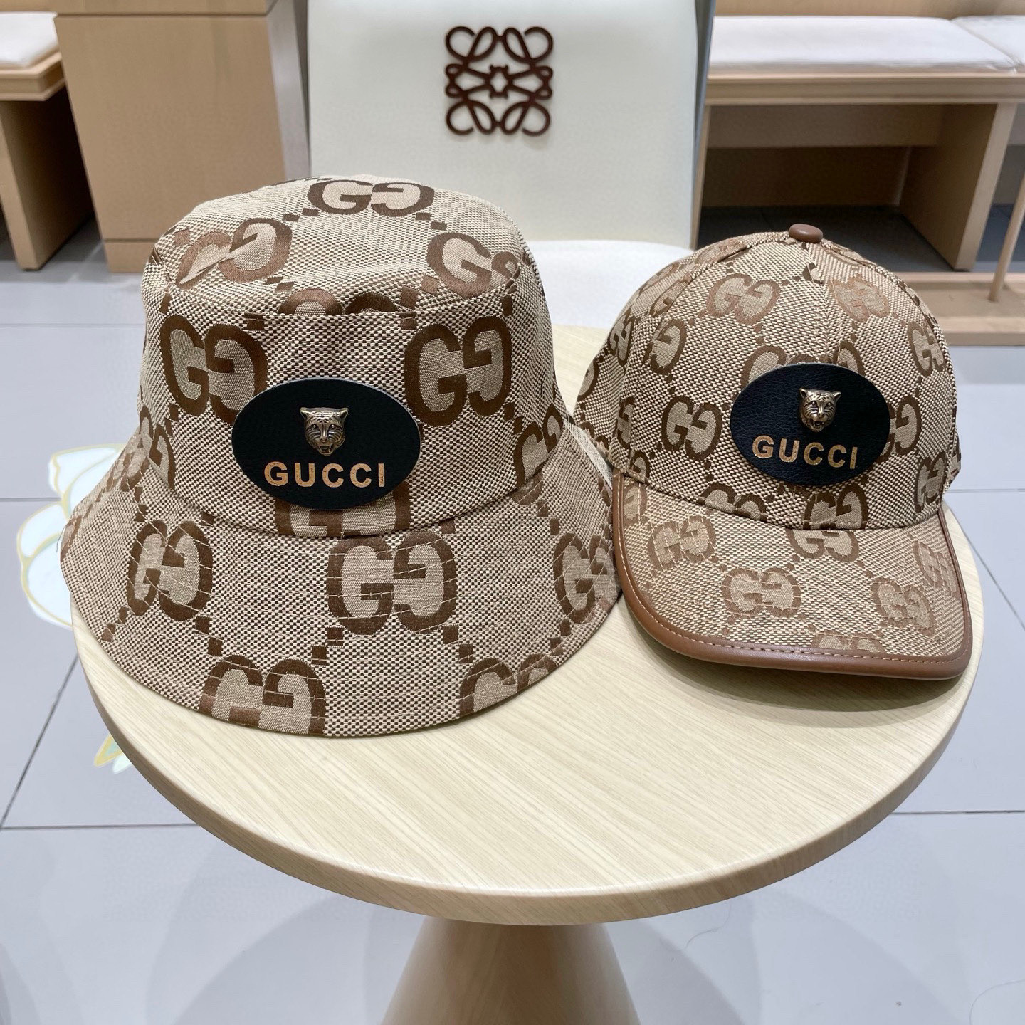 棒球帽 渔夫帽。 原单品质GUCCI古奇棒球帽👒官网新品Gucci渔夫帽火爆来袭 工艺非常精美 高档大气
