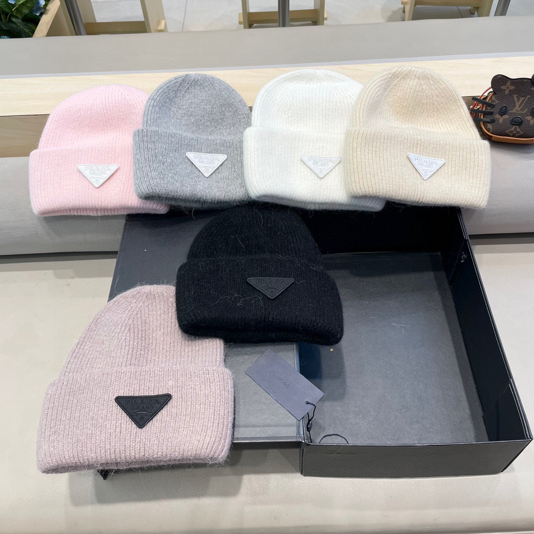 【PRADA普拉达】2024秋冬新款针织毛线帽，大牌系列，轻奢感满满.冬天出街必备