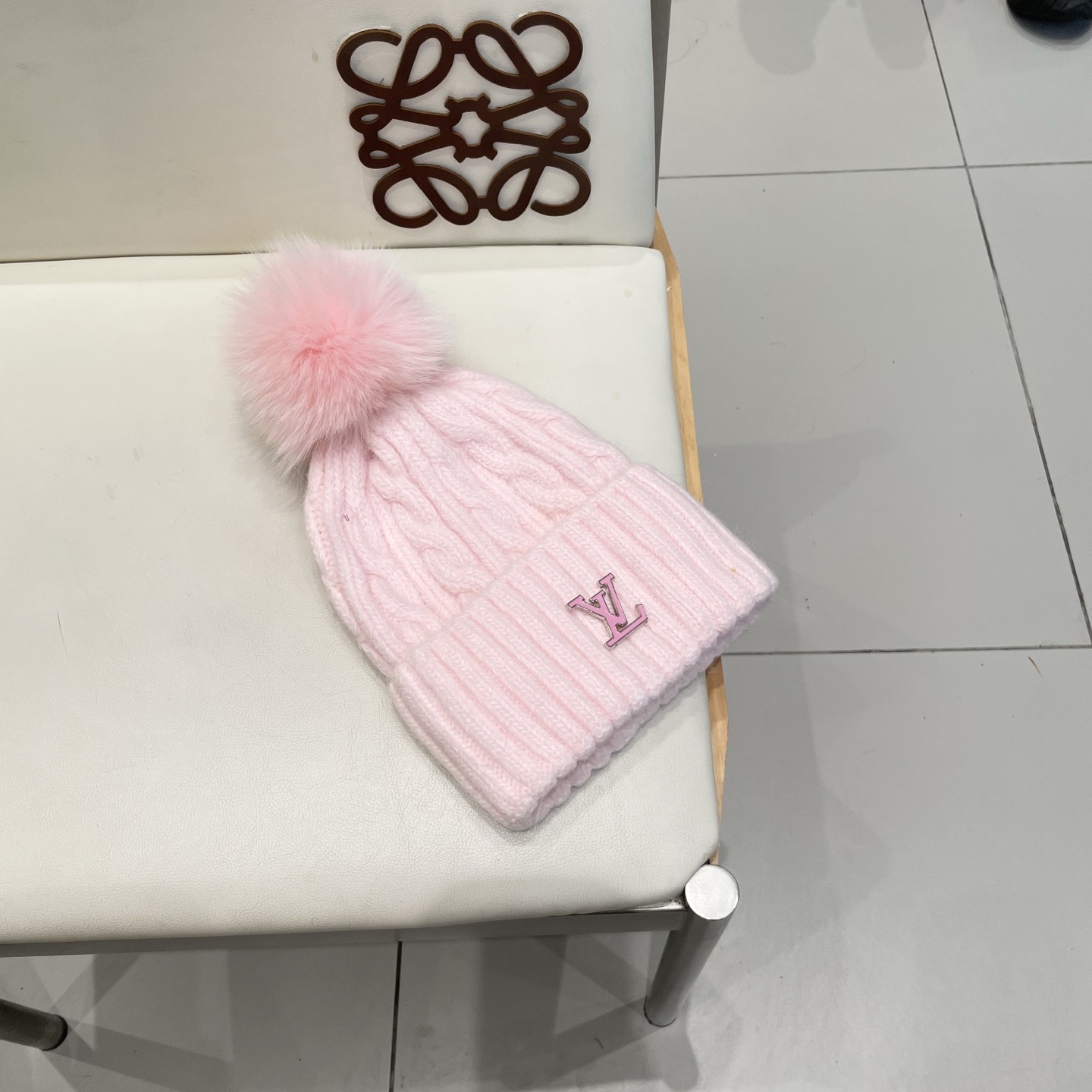 路易威登棒球帽 LouisVuitton😍新款LV毛线帽，重工打造♥️高端大气，百搭款🤗男女通用！跑量！