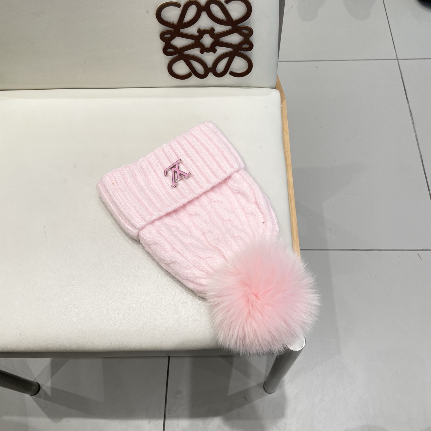 路易威登棒球帽 LouisVuitton😍新款LV毛线帽，重工打造♥️高端大气，百搭款🤗男女通用！跑量！
