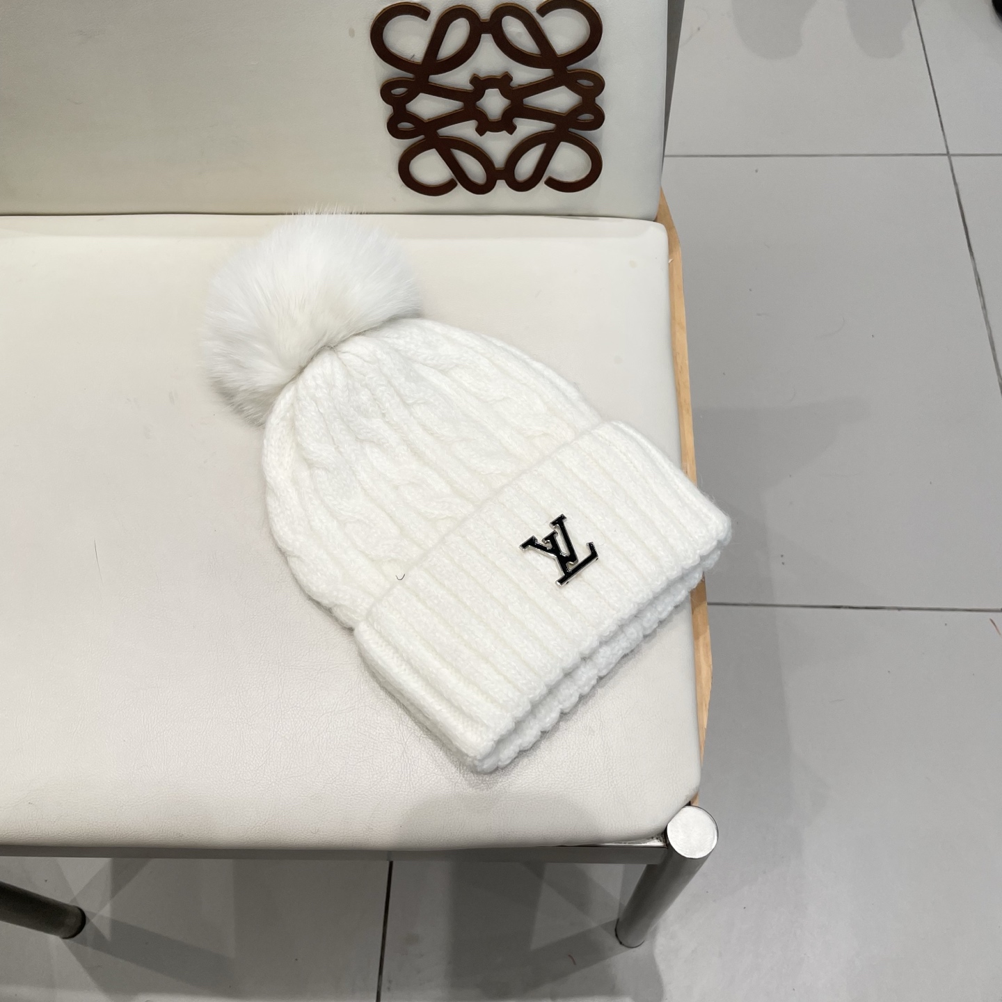 路易威登棒球帽 LouisVuitton😍新款LV毛线帽，重工打造♥️高端大气，百搭款🤗男女通用！跑量！