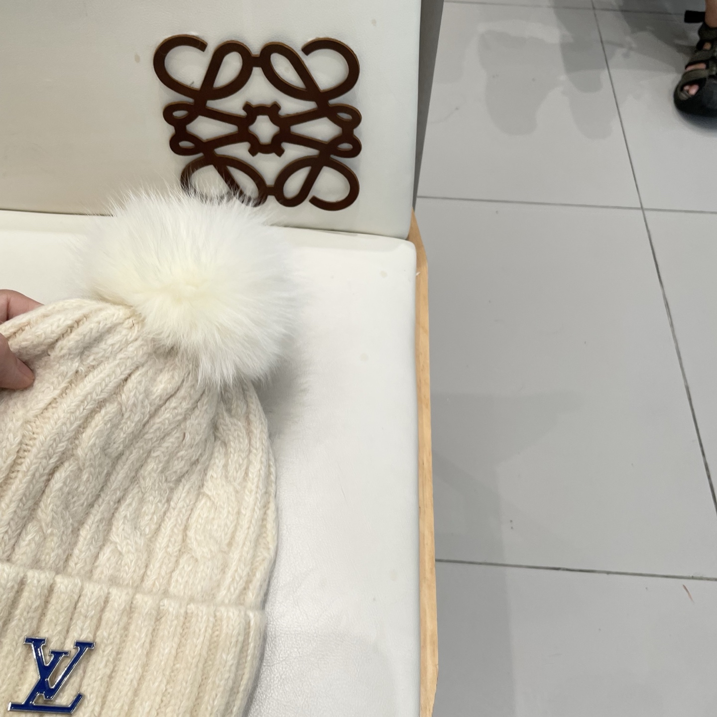 路易威登棒球帽 LouisVuitton😍新款LV毛线帽，重工打造♥️高端大气，百搭款🤗男女通用！跑量！