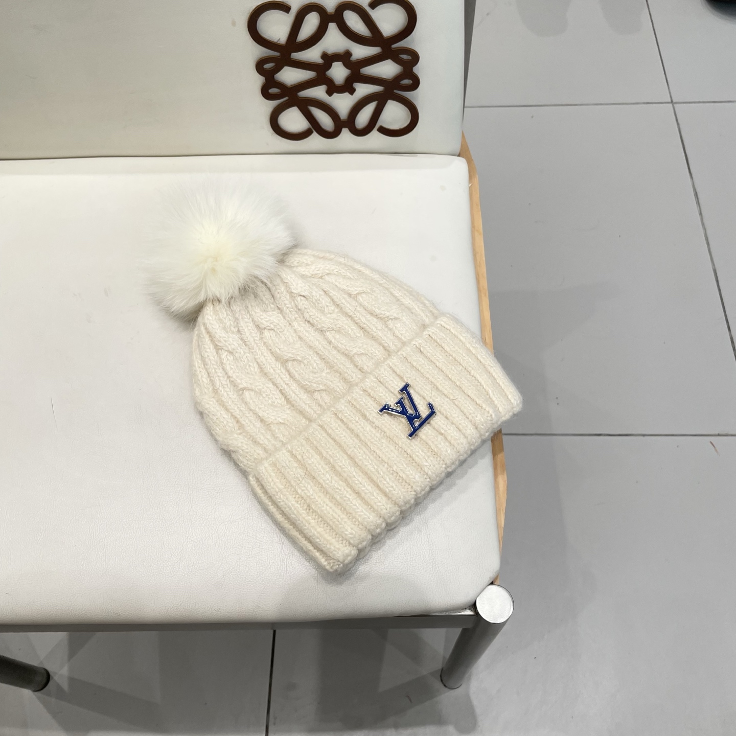 路易威登棒球帽 LouisVuitton😍新款LV毛线帽，重工打造♥️高端大气，百搭款🤗男女通用！跑量！