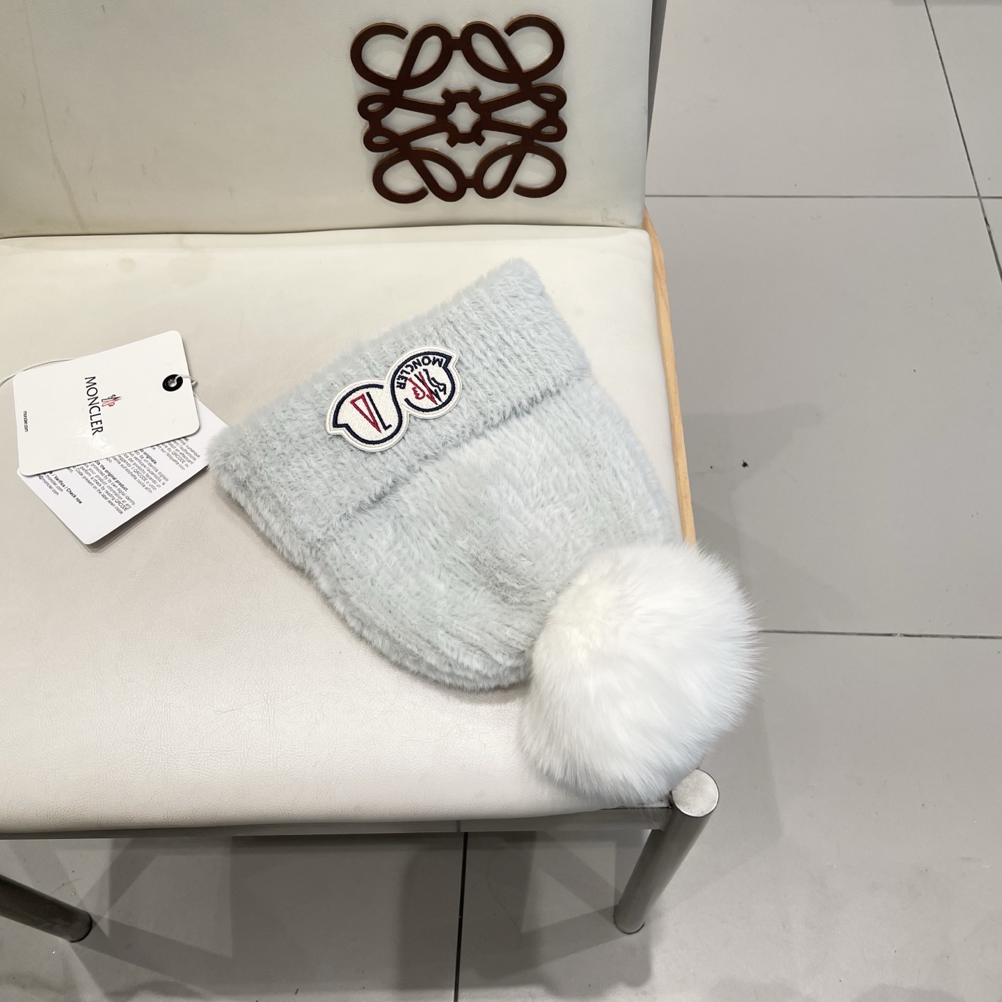 moncler2025新款秋冬韩版纯色毛线帽超大狐狸球保暖舒适针织帽保暖跨境欧