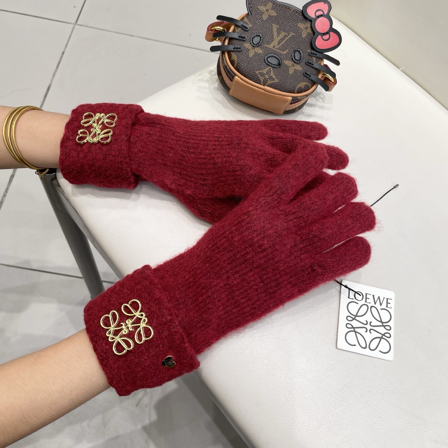 罗意威爱心保暖手套女冬季可触屏加厚情侣韩版ins针织手套可爱学生骑行