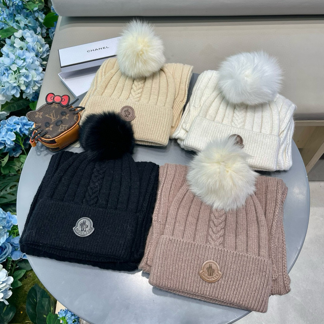 蒙口。 【羊毛套装帽子】经典套装帽子!帽子➕围巾!70%羊毛➕30%兔毛。暖暖哒超级舒服~冬日小姐姐减龄