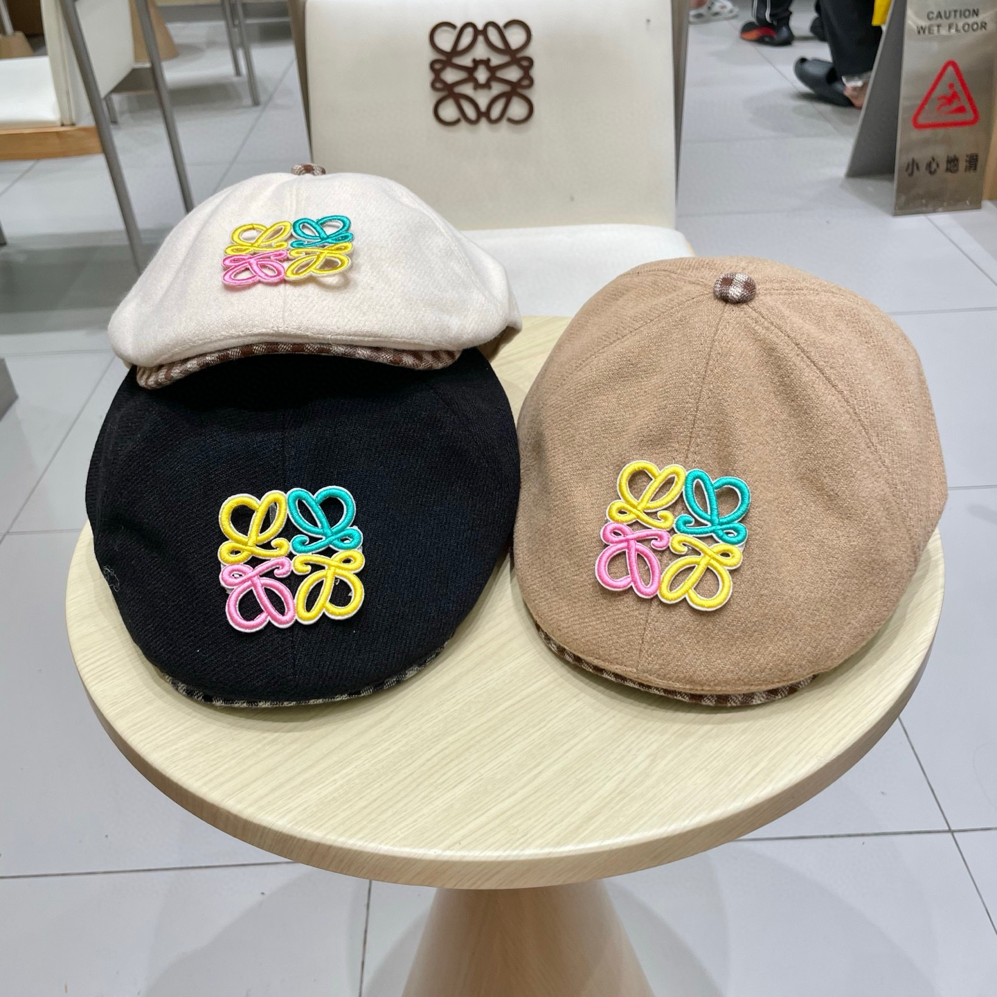 罗意威新款鸭舌前进帽，经典画家帽 男女通用