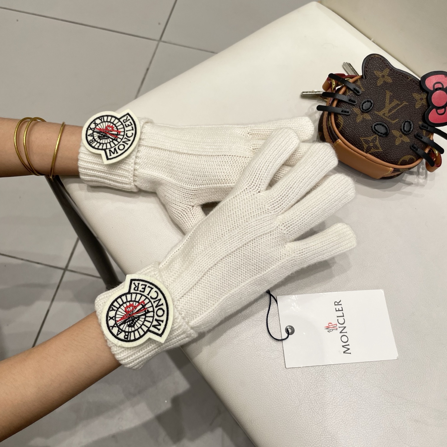 moncler纯色针织毛线手套学生可爱韩国女保暖可触屏露二指分指骑车冬季