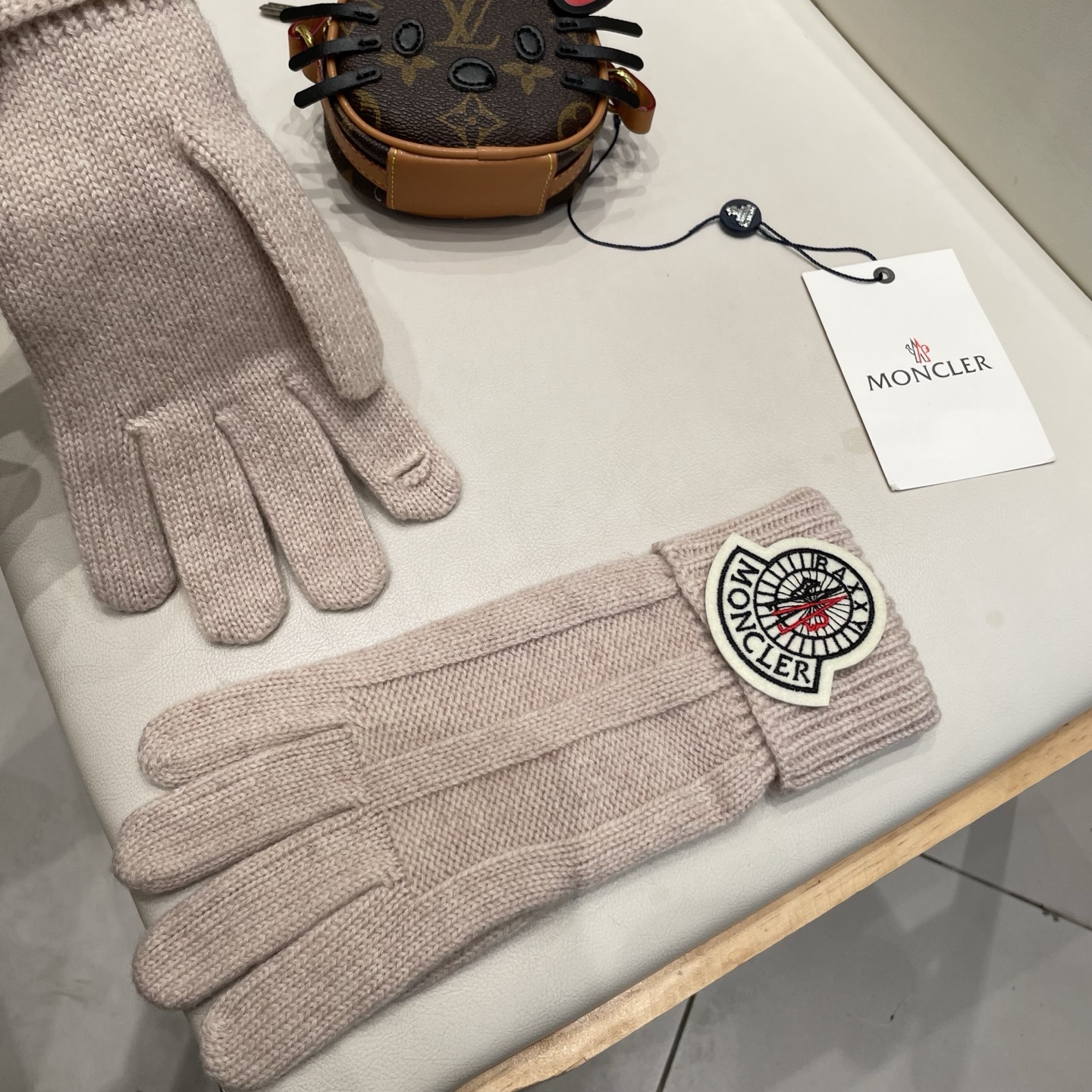 moncler纯色针织毛线手套学生可爱韩国女保暖可触屏露二指分指骑车冬季