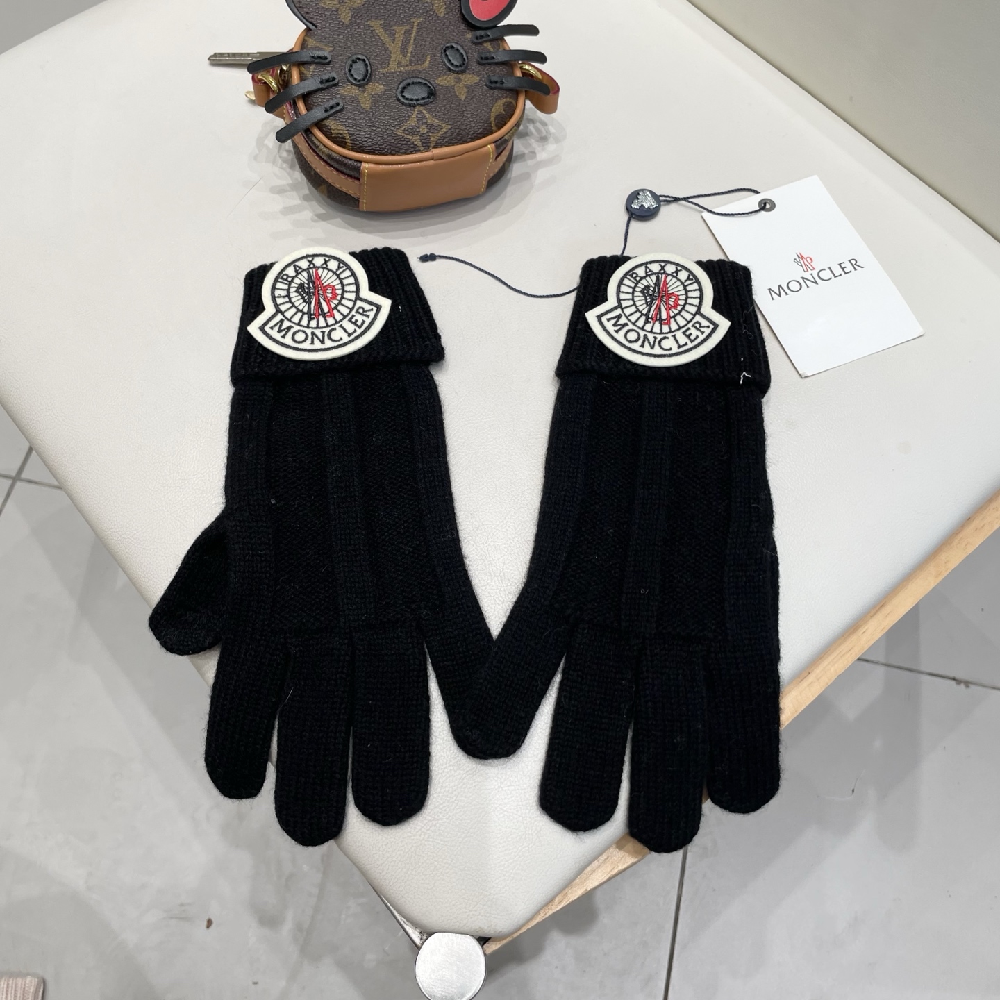 moncler纯色针织毛线手套学生可爱韩国女保暖可触屏露二指分指骑车冬季