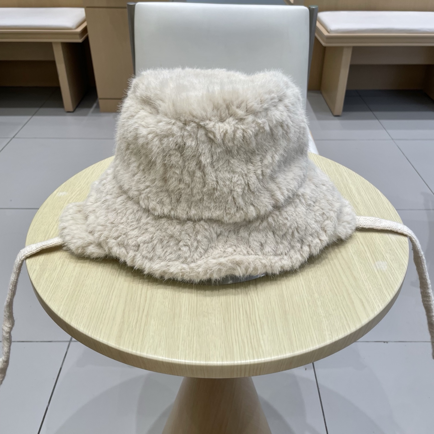 蒙口moncler冬季毛绒渔夫帽女2025新款大头围百搭加厚保暖护耳水桶帽