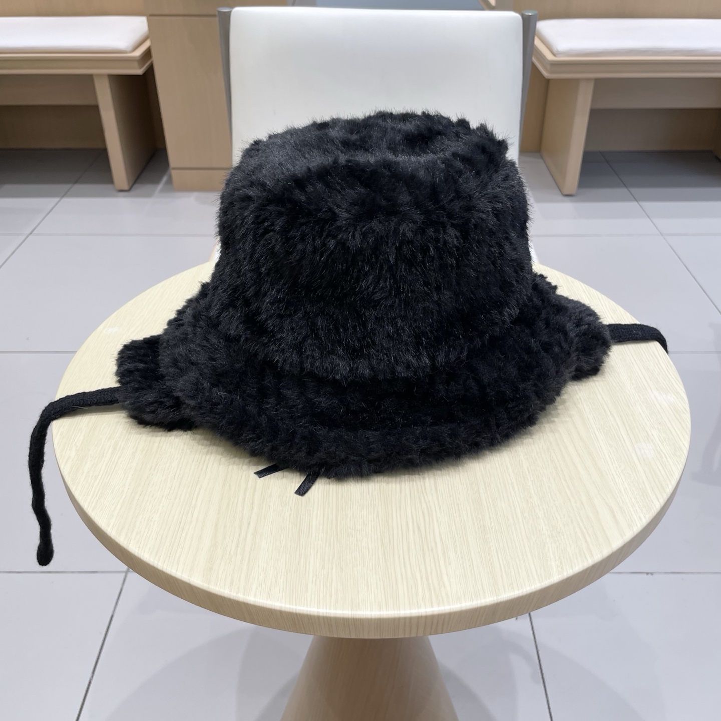 蒙口moncler冬季毛绒渔夫帽女2025新款大头围百搭加厚保暖护耳水桶帽