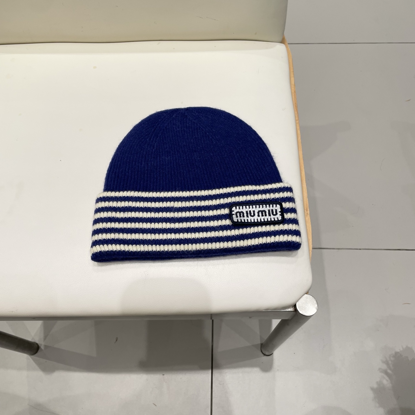 miumiu缪缪🐰秋冬毛线帽这种高级简直质感从头开始了！巨推荐大家这顶不管什么类型的衣服都好配💖休闲和甜