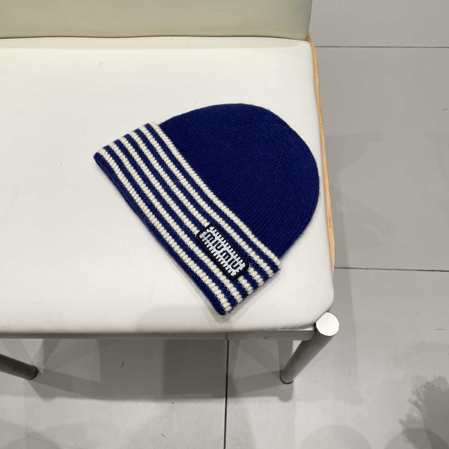 miumiu缪缪🐰秋冬毛线帽这种高级简直质感从头开始了！巨推荐大家这顶不管什么类型的衣服都好配💖休闲和甜