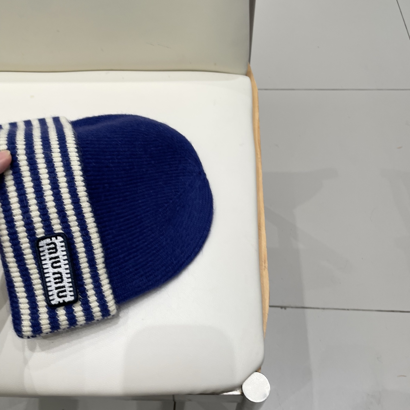 miumiu缪缪🐰秋冬毛线帽这种高级简直质感从头开始了！巨推荐大家这顶不管什么类型的衣服都好配💖休闲和甜