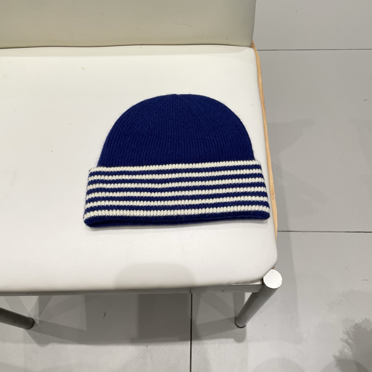 miumiu缪缪🐰秋冬毛线帽这种高级简直质感从头开始了！巨推荐大家这顶不管什么类型的衣服都好配💖休闲和甜