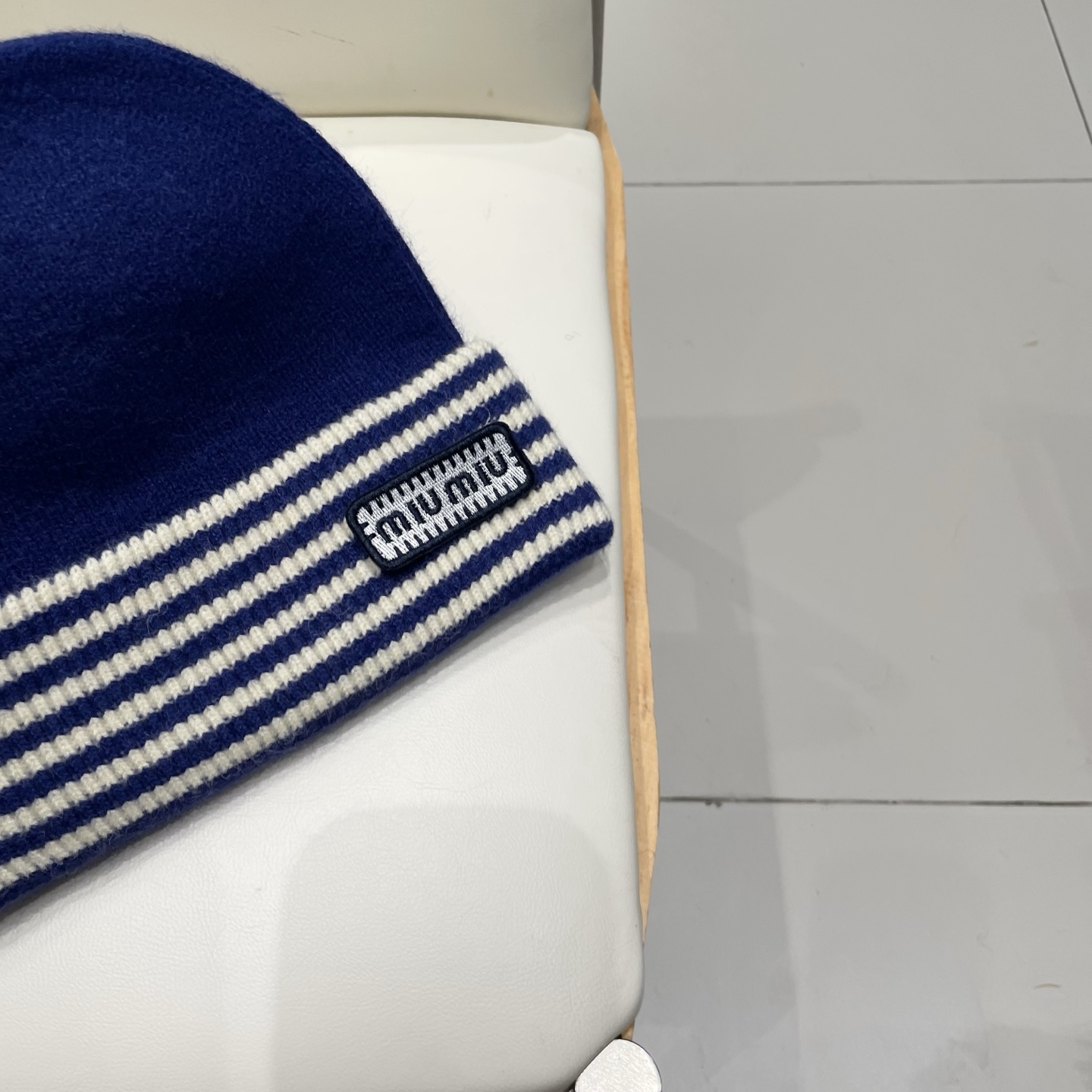 miumiu缪缪🐰秋冬毛线帽这种高级简直质感从头开始了！巨推荐大家这顶不管什么类型的衣服都好配💖休闲和甜