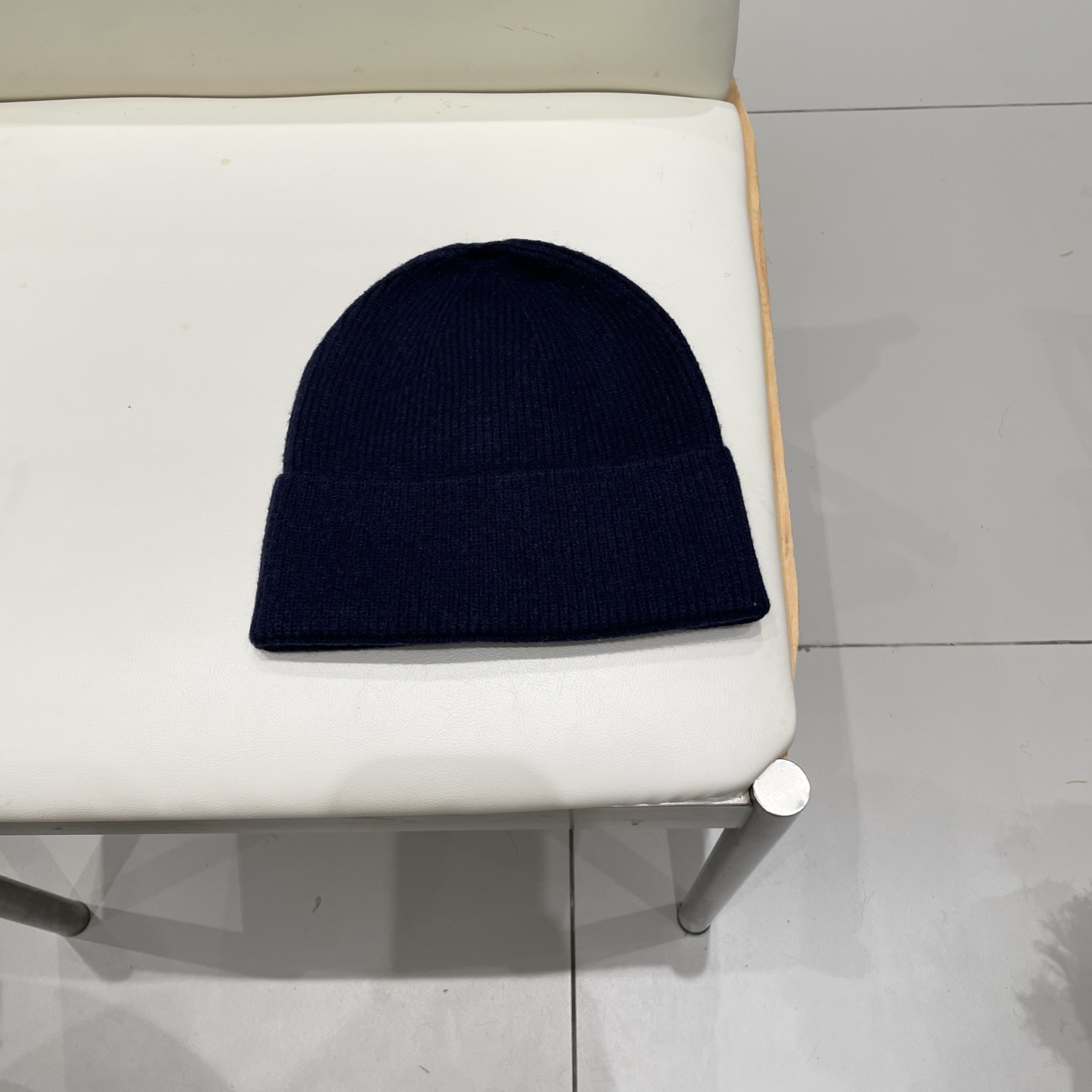 ⚫️Lv官网针织帽非常百搭 男女通用 亲们可以看细节，车工整齐 透气舒适，采用进口毛线料！潮人必备！