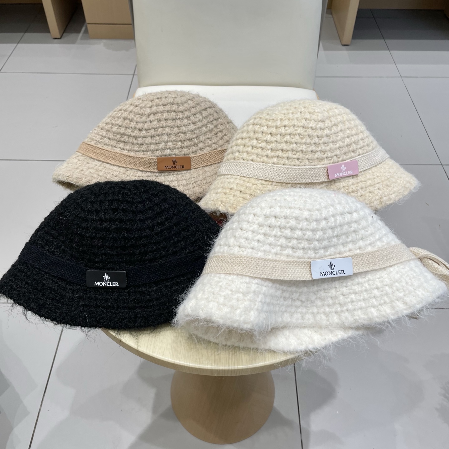 MONCLER蒙口百搭绑带蝴蝶结针织渔夫帽子女秋冬保暖显脸小毛线帽2025新款