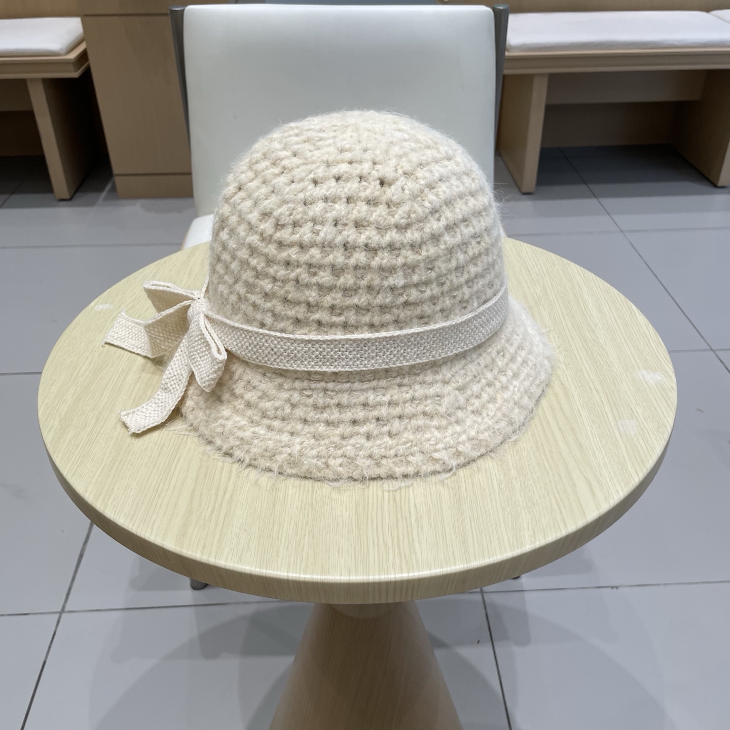 MONCLER蒙口百搭绑带蝴蝶结针织渔夫帽子女秋冬保暖显脸小毛线帽2025新款