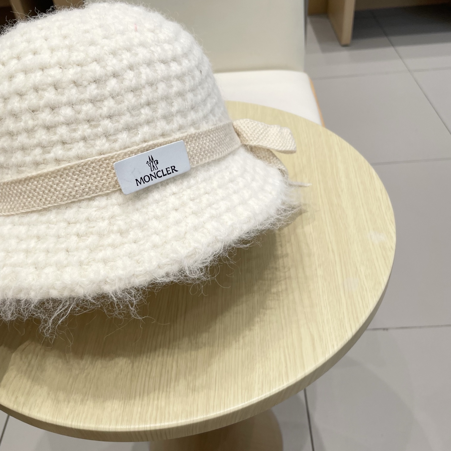 MONCLER蒙口百搭绑带蝴蝶结针织渔夫帽子女秋冬保暖显脸小毛线帽2025新款
