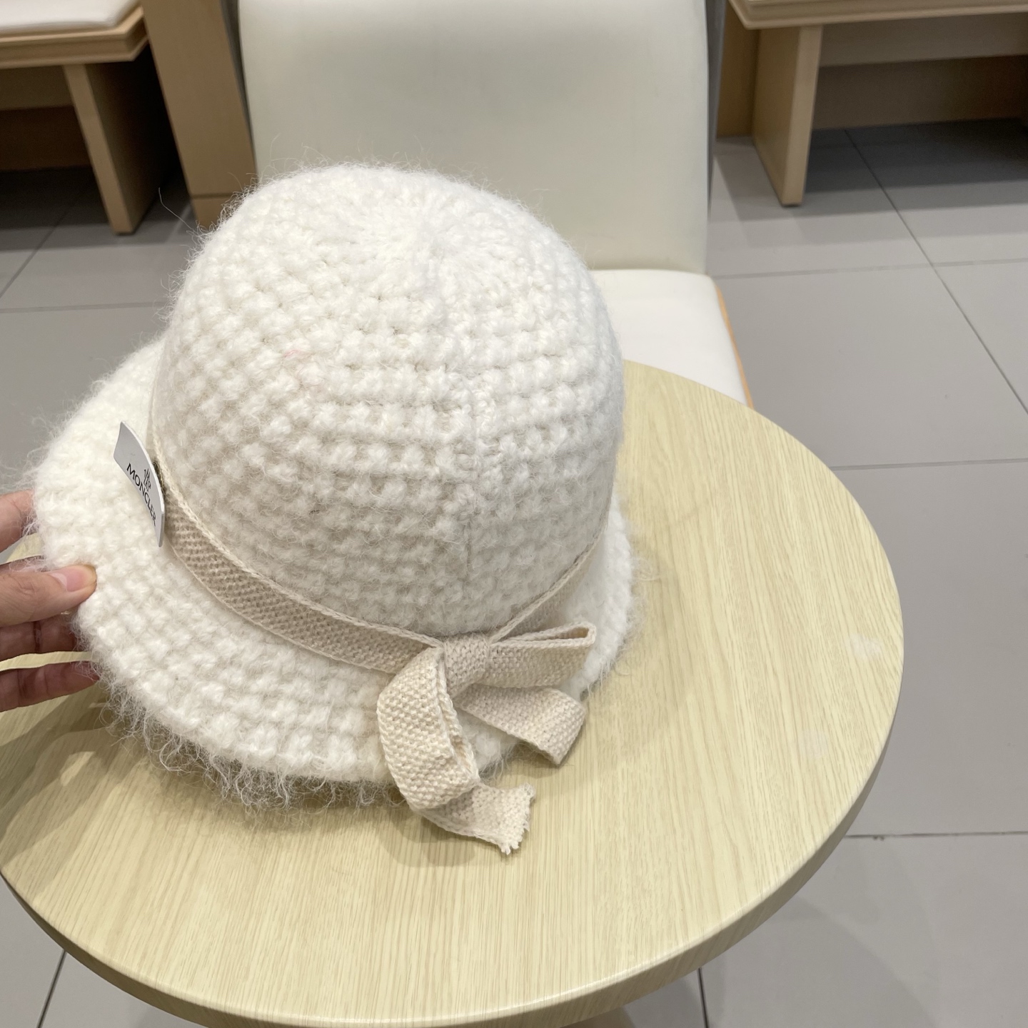 MONCLER蒙口百搭绑带蝴蝶结针织渔夫帽子女秋冬保暖显脸小毛线帽2025新款