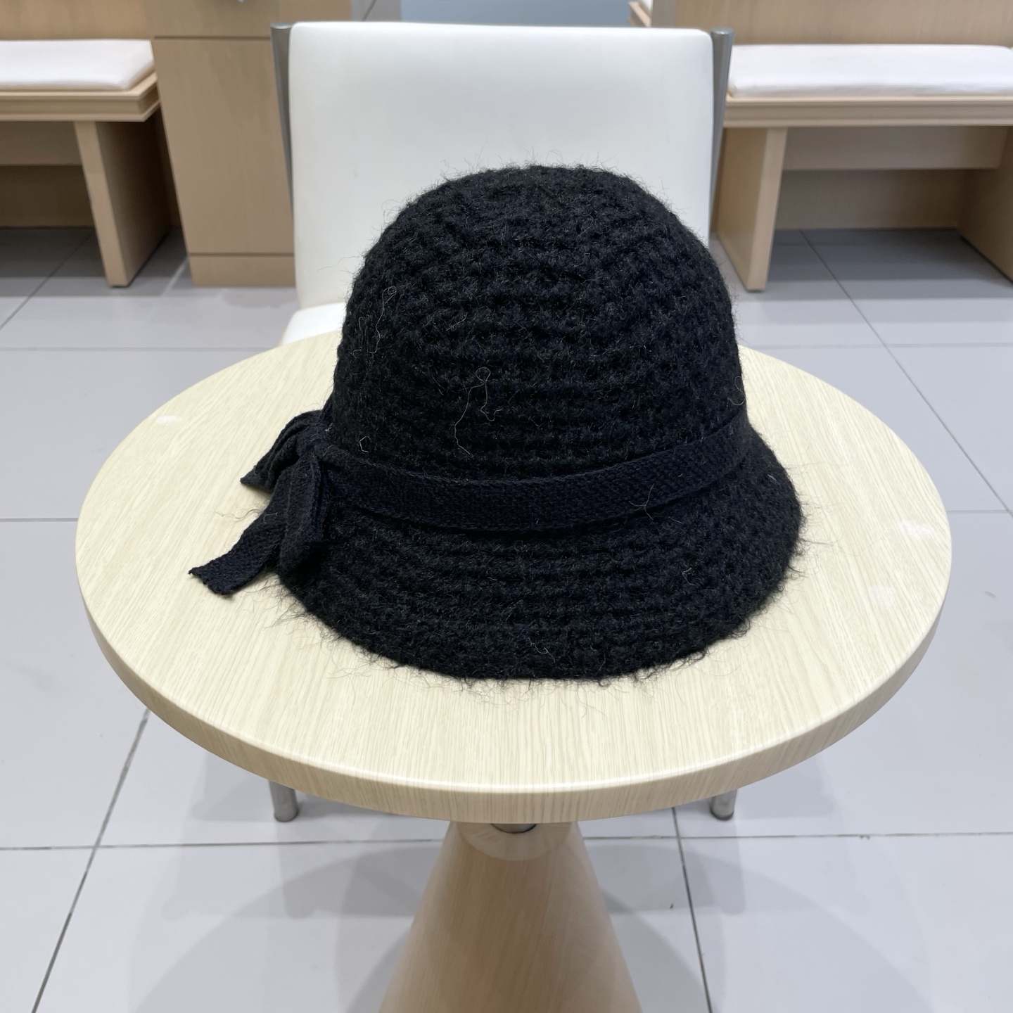 MONCLER蒙口百搭绑带蝴蝶结针织渔夫帽子女秋冬保暖显脸小毛线帽2025新款