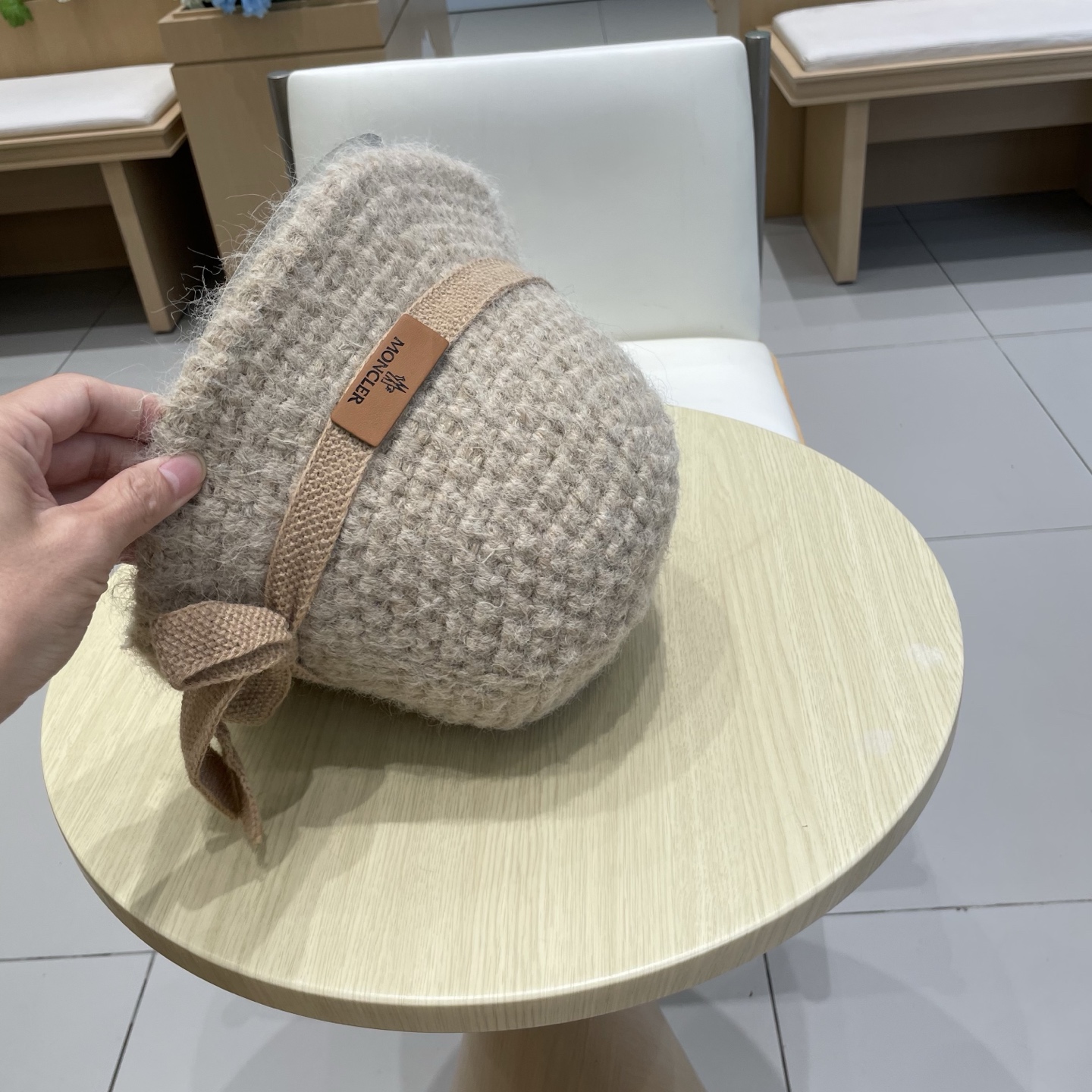 MONCLER蒙口百搭绑带蝴蝶结针织渔夫帽子女秋冬保暖显脸小毛线帽2025新款