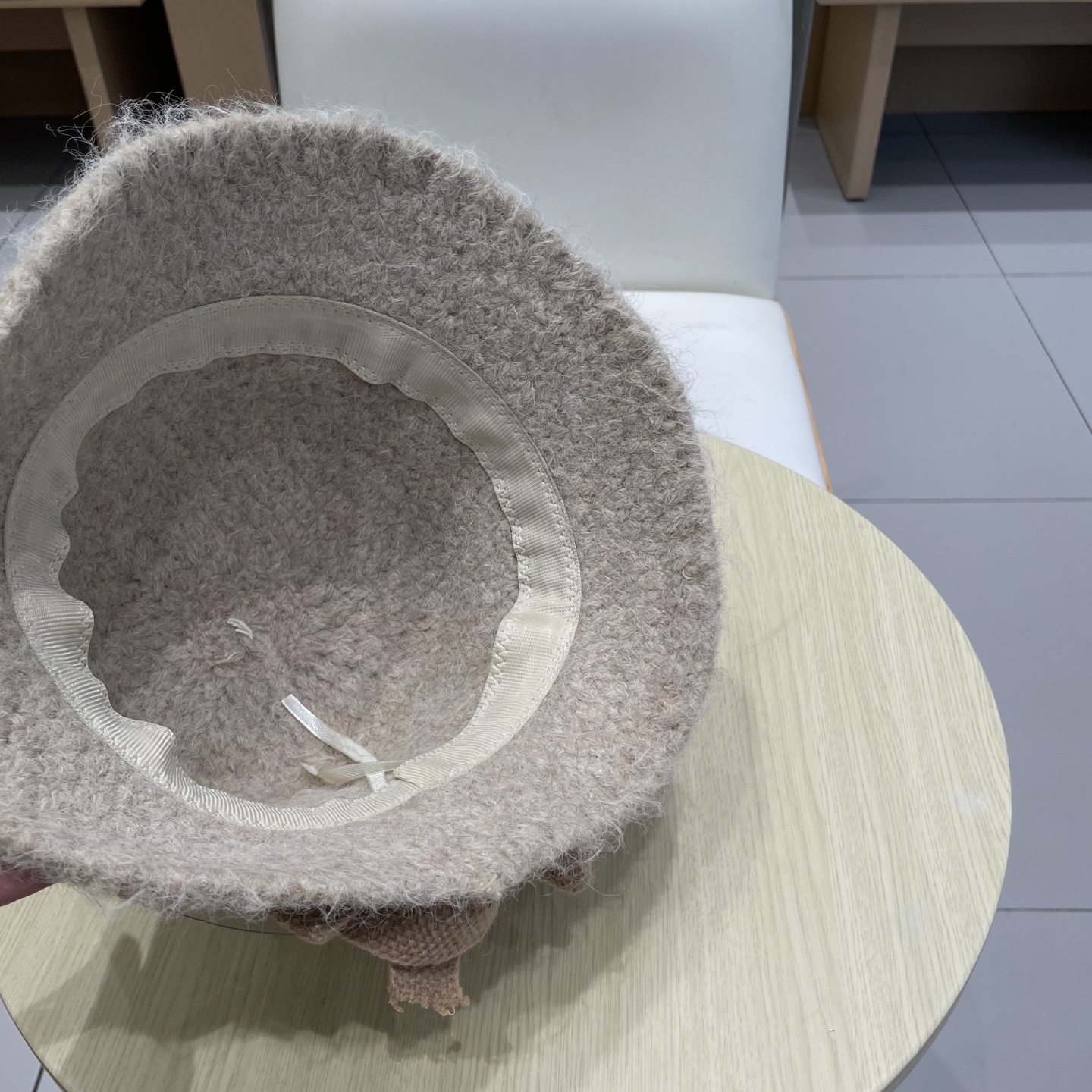 MONCLER蒙口百搭绑带蝴蝶结针织渔夫帽子女秋冬保暖显脸小毛线帽2025新款