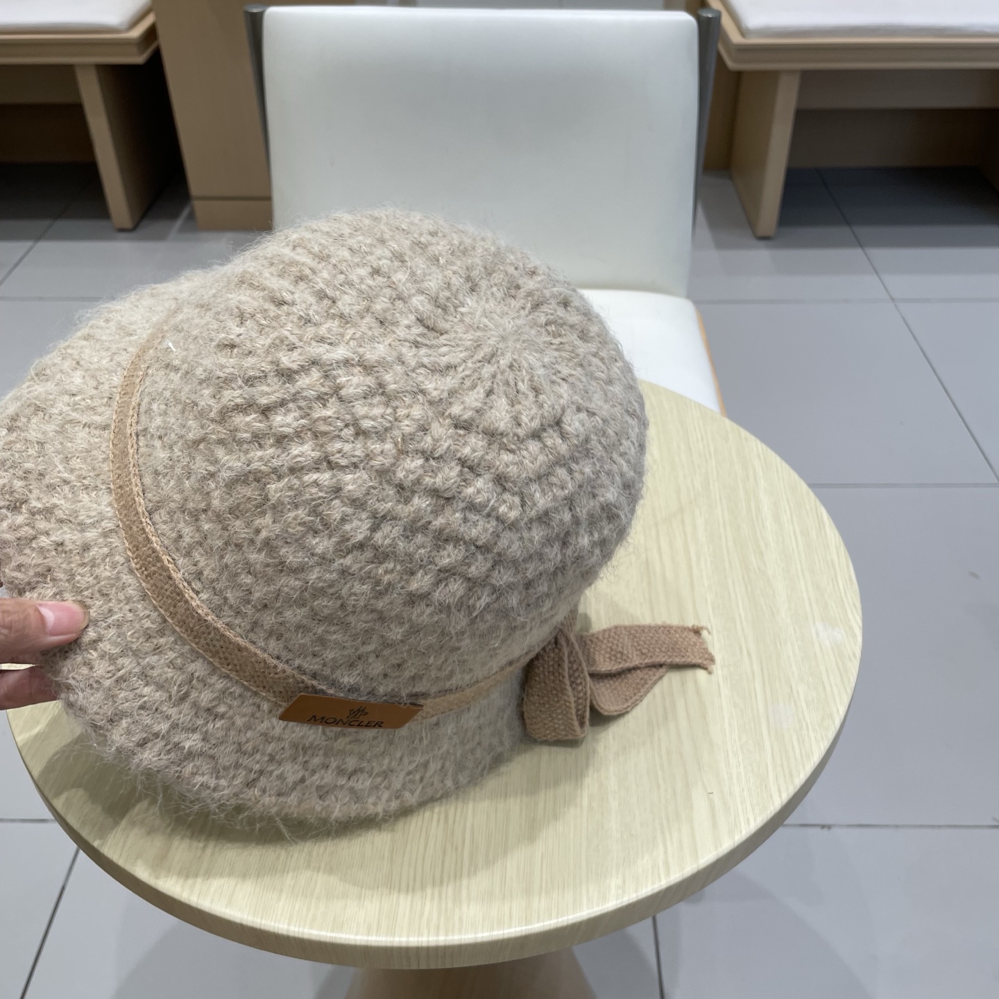 MONCLER蒙口百搭绑带蝴蝶结针织渔夫帽子女秋冬保暖显脸小毛线帽2025新款