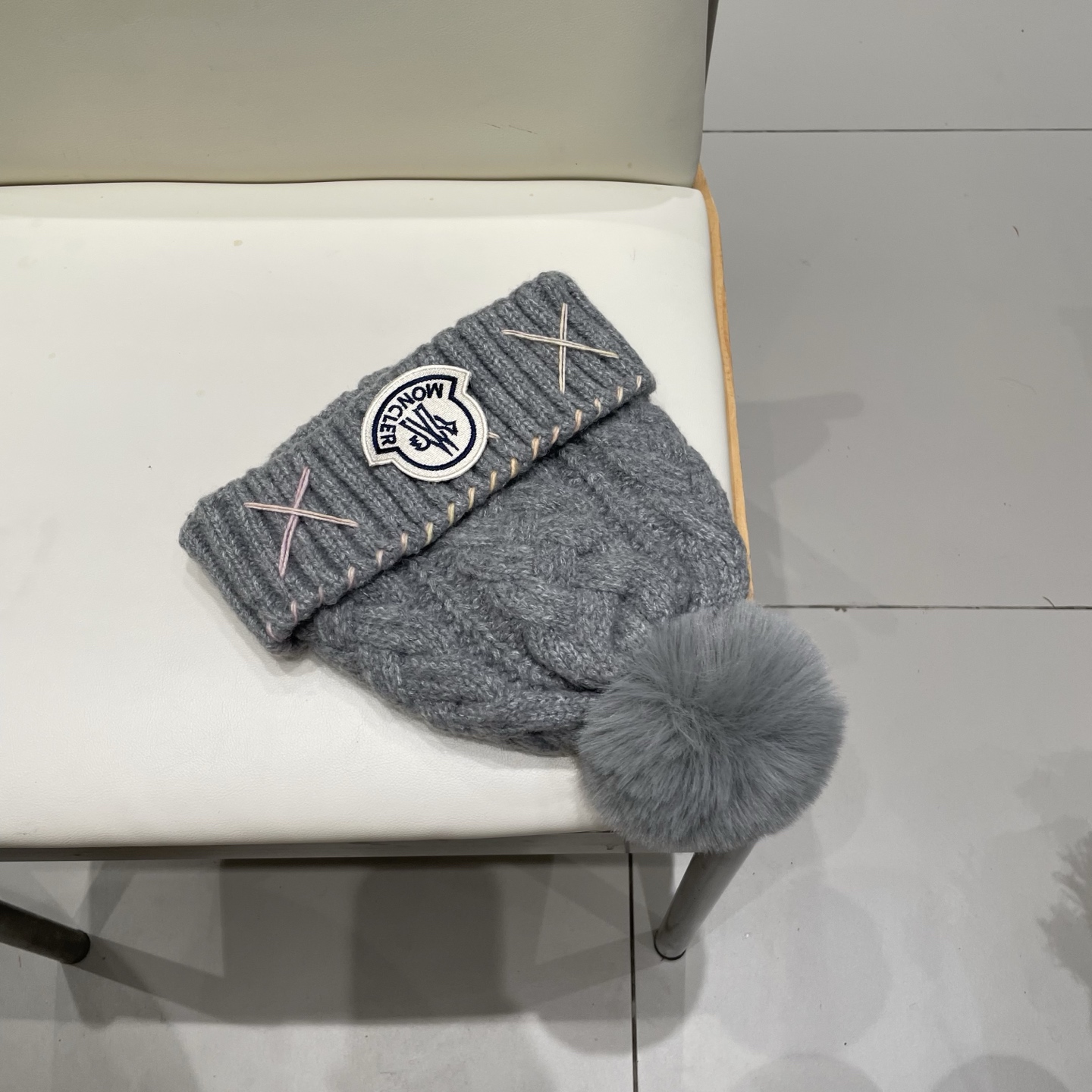 MONCLER毛球针织帽女韩版2025新款秋冬季时尚百搭显脸小加厚保暖毛线帽子