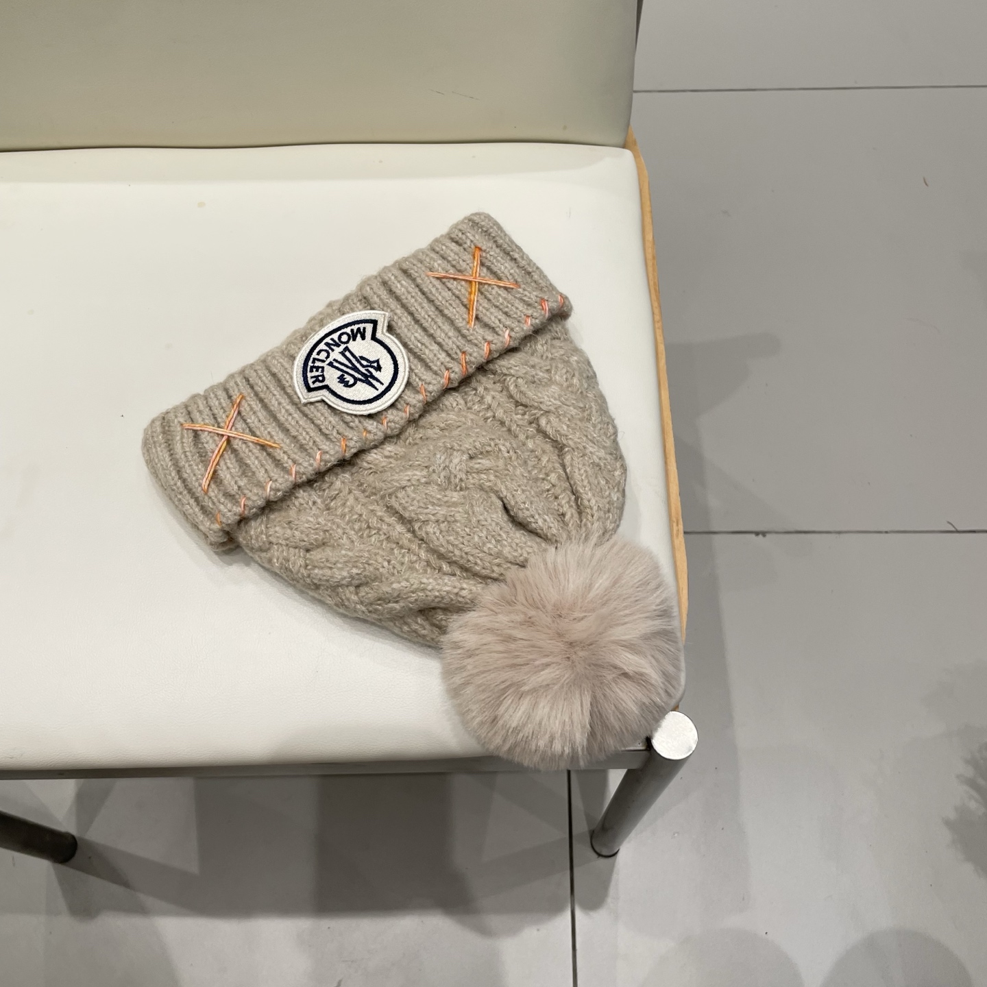 MONCLER毛球针织帽女韩版2025新款秋冬季时尚百搭显脸小加厚保暖毛线帽子