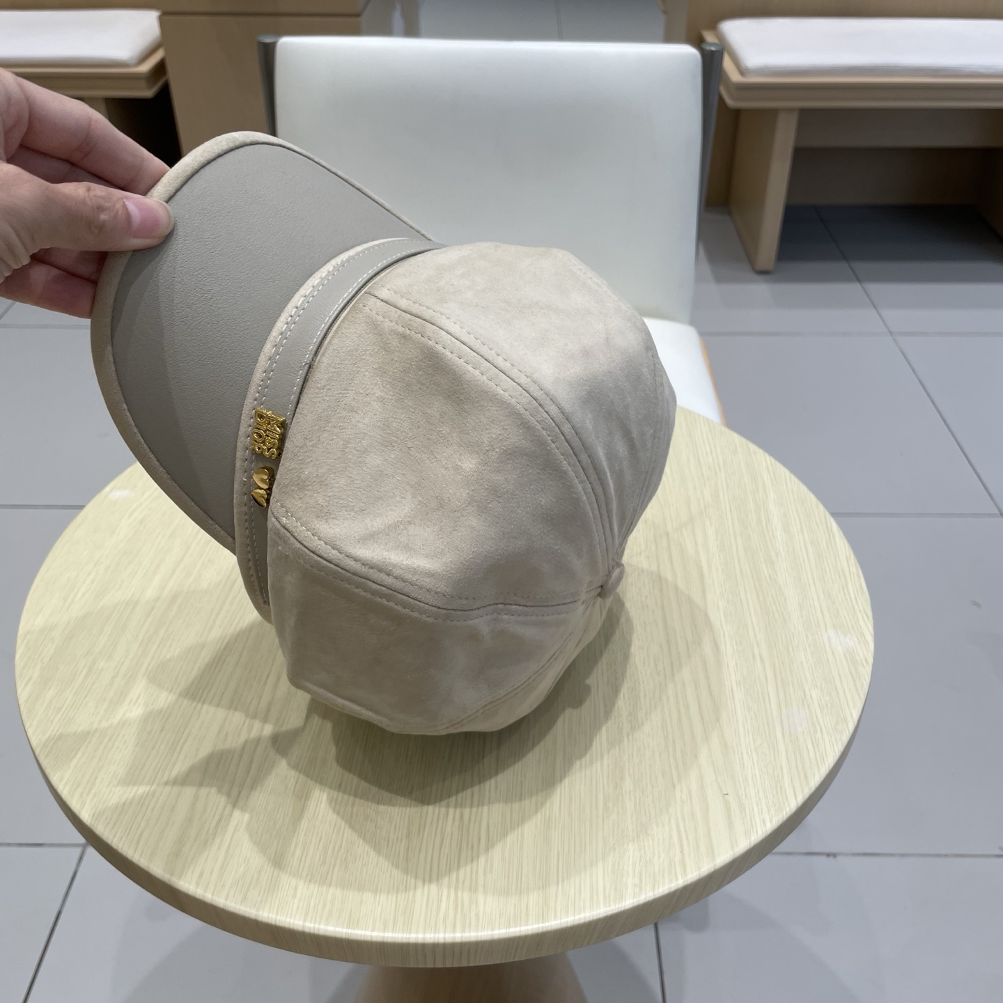 DIOR迪奥八角帽子女款秋冬季显脸小贝雷帽画家帽英伦风报童帽