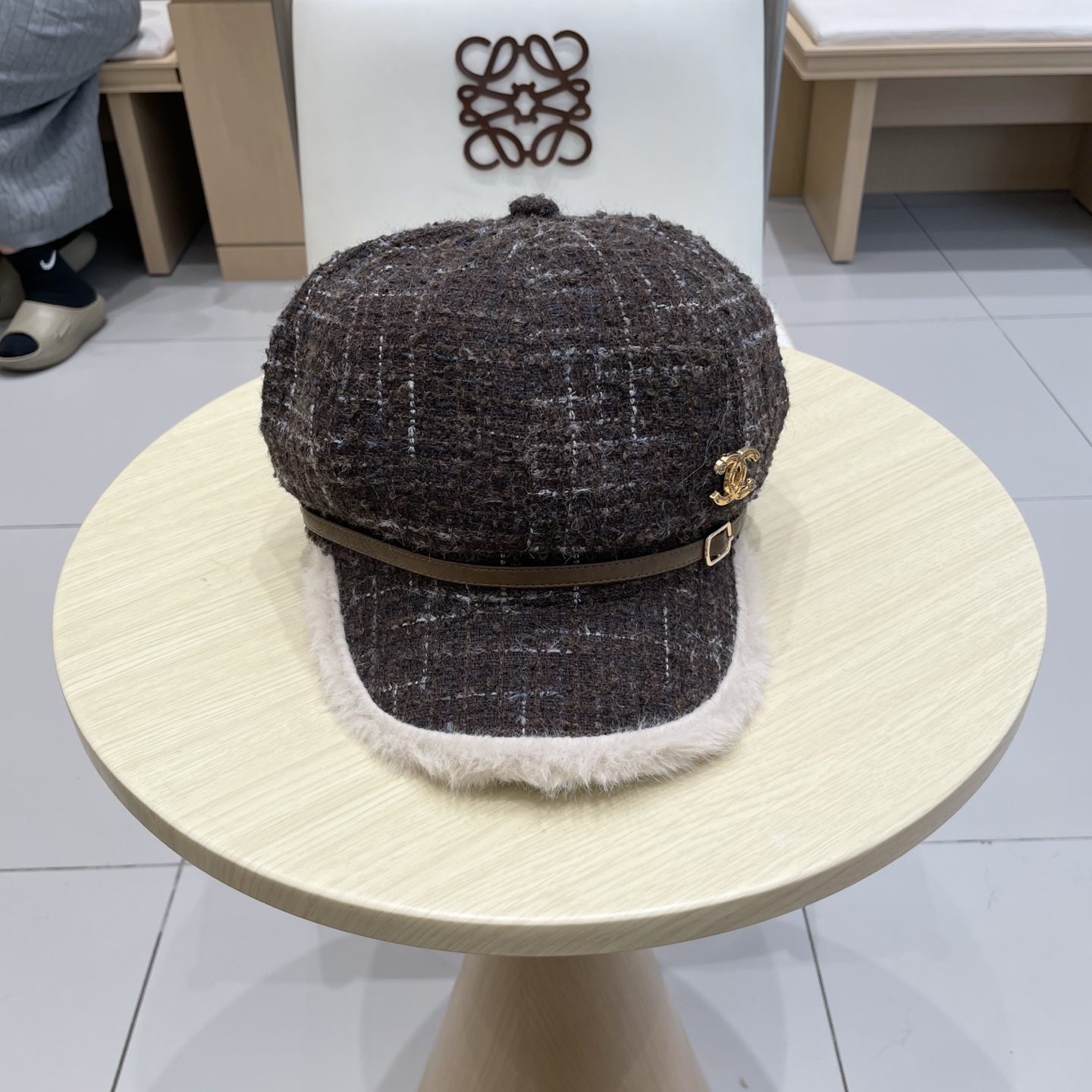 Chanel秋冬英伦复古八角画家帽子加绒加厚女士贝雷帽网红百搭保暖鸭舌帽