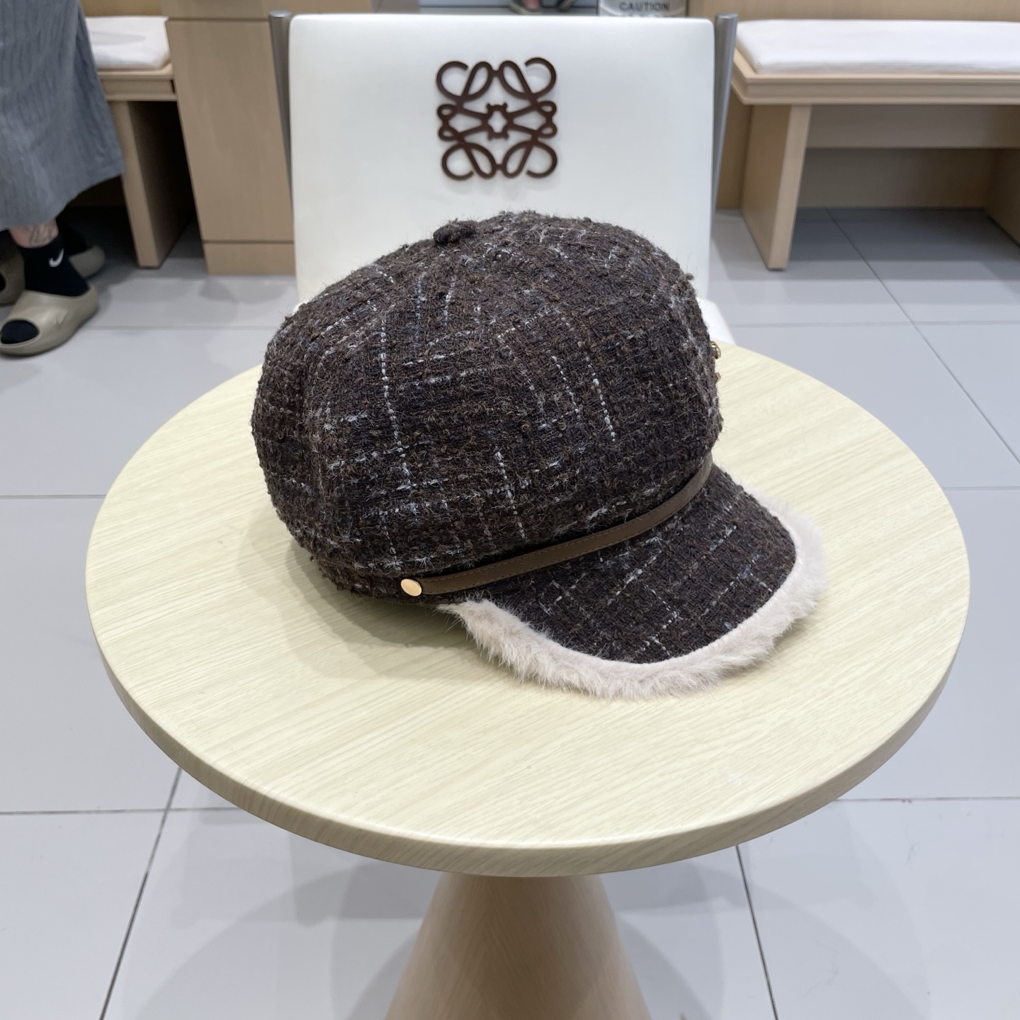 Chanel秋冬英伦复古八角画家帽子加绒加厚女士贝雷帽网红百搭保暖鸭舌帽