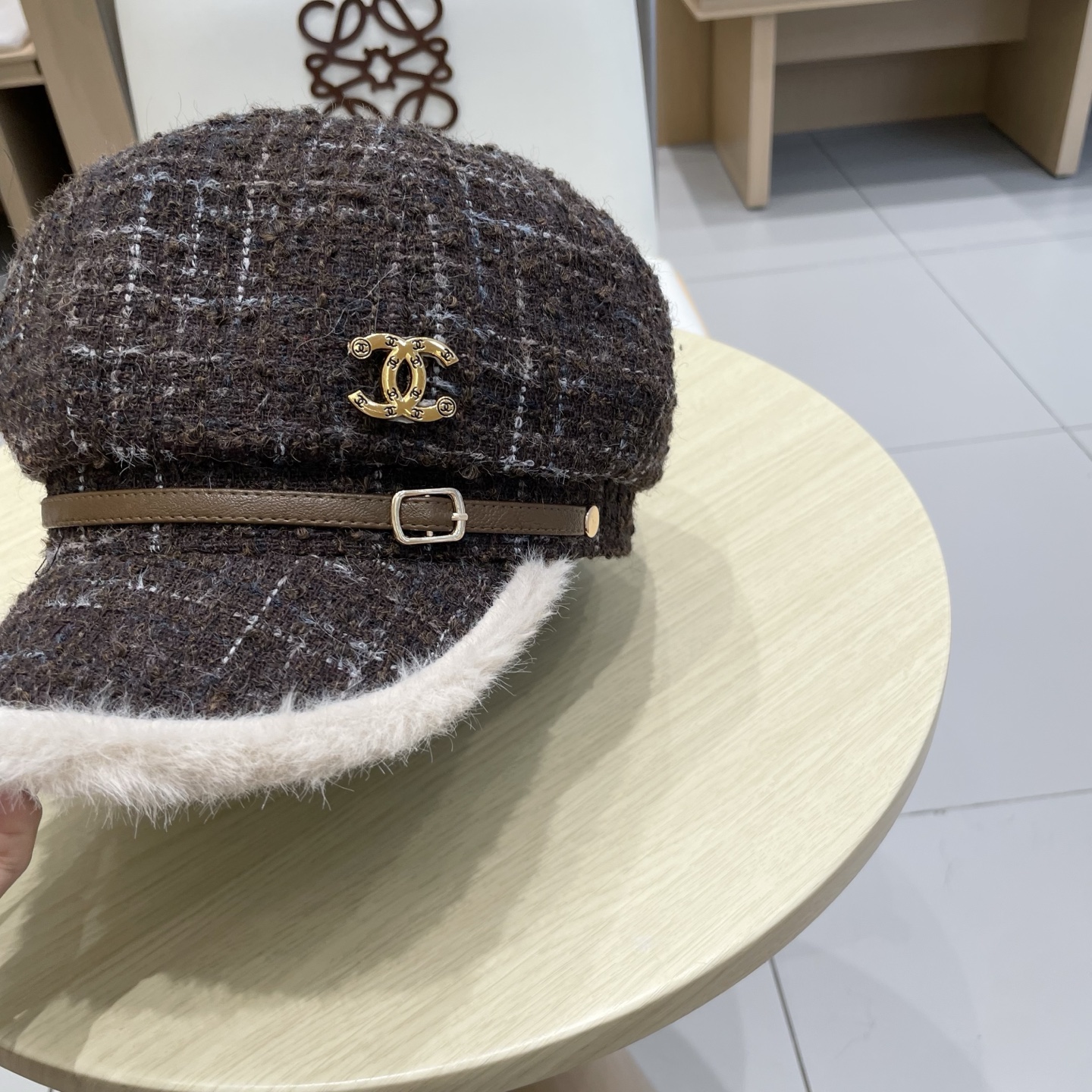 Chanel秋冬英伦复古八角画家帽子加绒加厚女士贝雷帽网红百搭保暖鸭舌帽