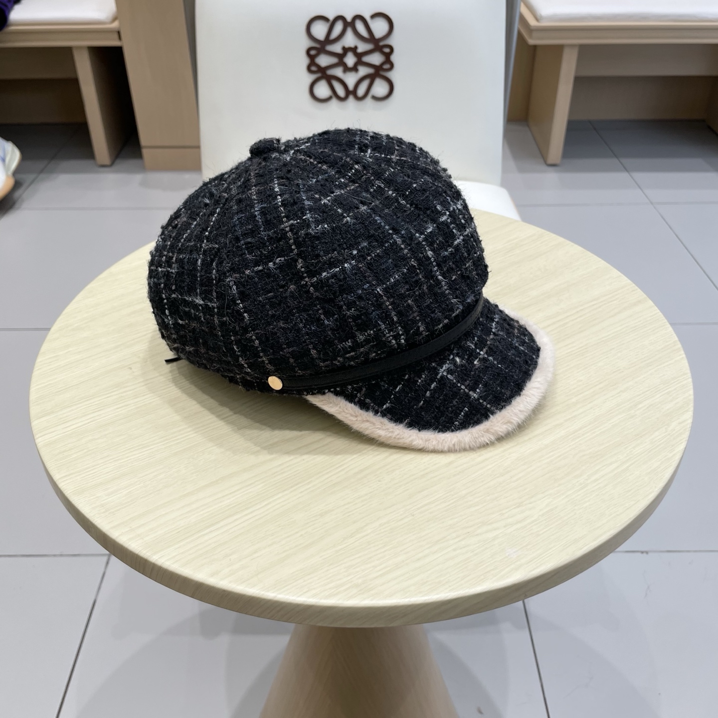 Chanel秋冬英伦复古八角画家帽子加绒加厚女士贝雷帽网红百搭保暖鸭舌帽