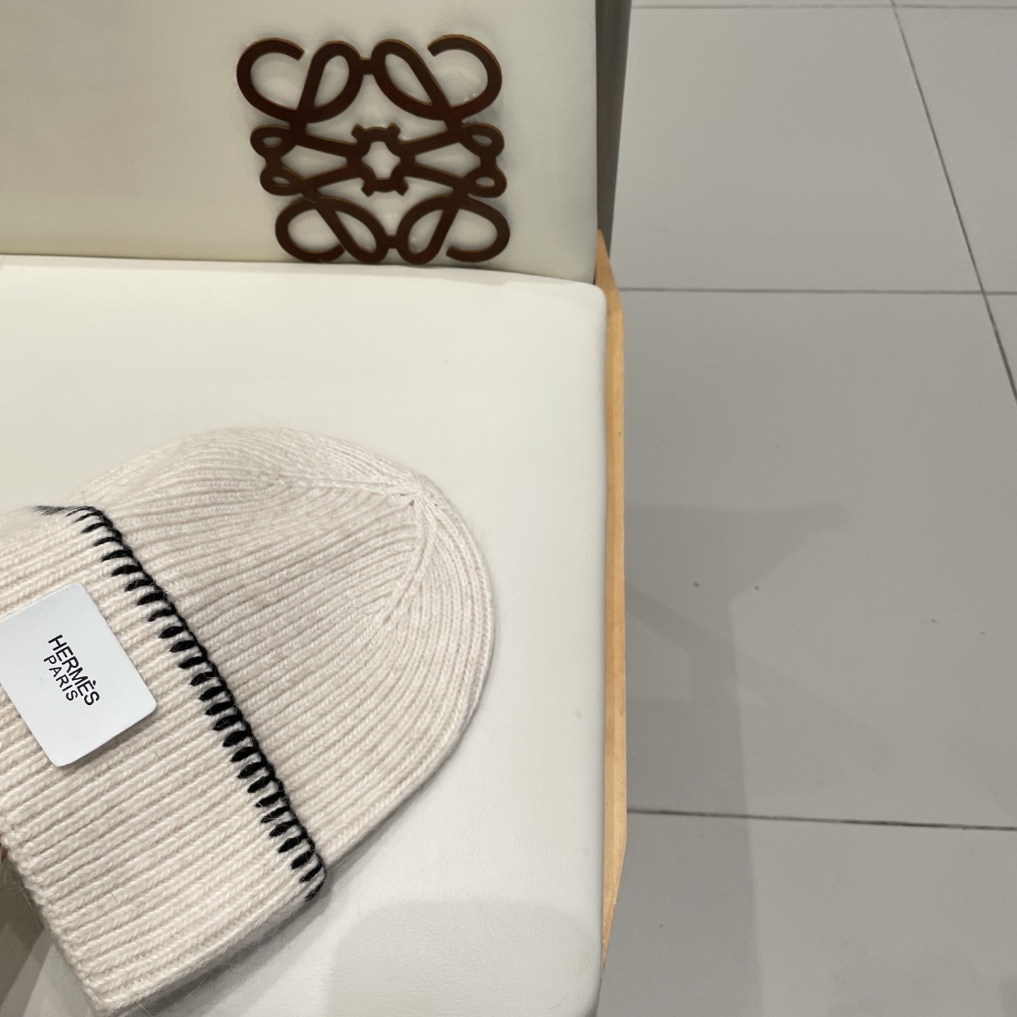 爱马仕hermes疯帽子 羊毛帽子冷帽 韩版保暖女针织毛线帽逛街包头防风新