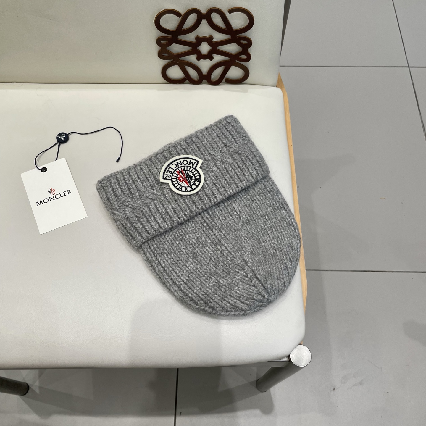 moncler兔毛针织帽女秋冬季新款加绒保暖毛线帽大头围护耳冷帽毛球百搭潮 h