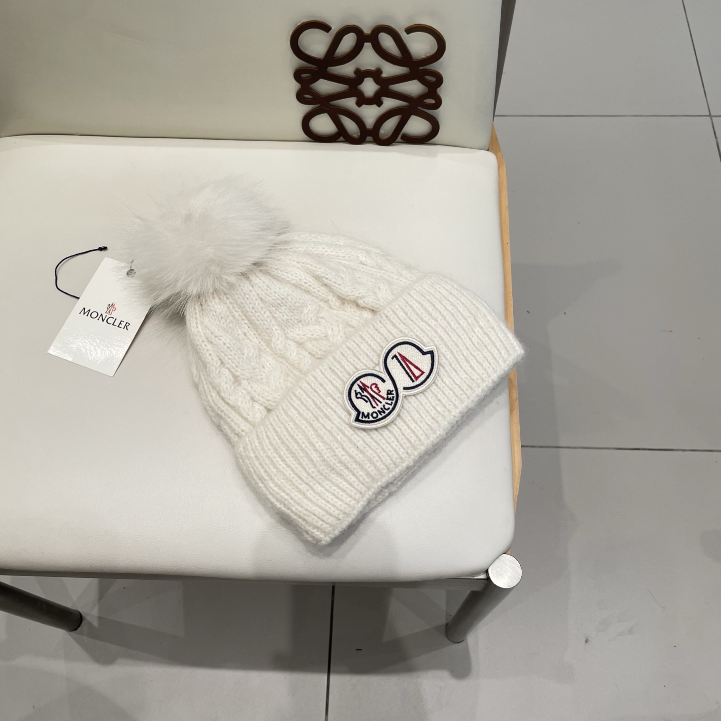 moncler秋冬毛球加厚加绒毛线帽双层户外保暖针织帽时尚潮流百搭毛球